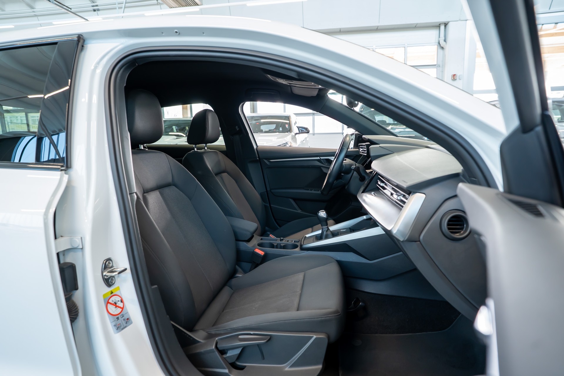 AUDI A3 Sportback / Virtual Cockpit / Tempomat /-image-12