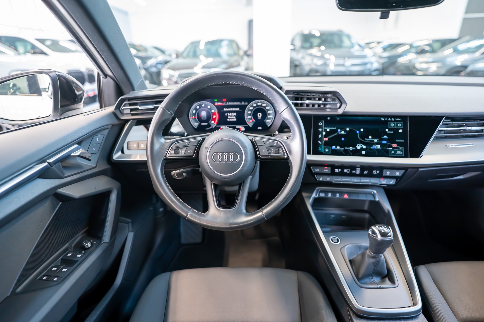 AUDI A3 Sportback / Virtual Cockpit / Tempomat /-image-14