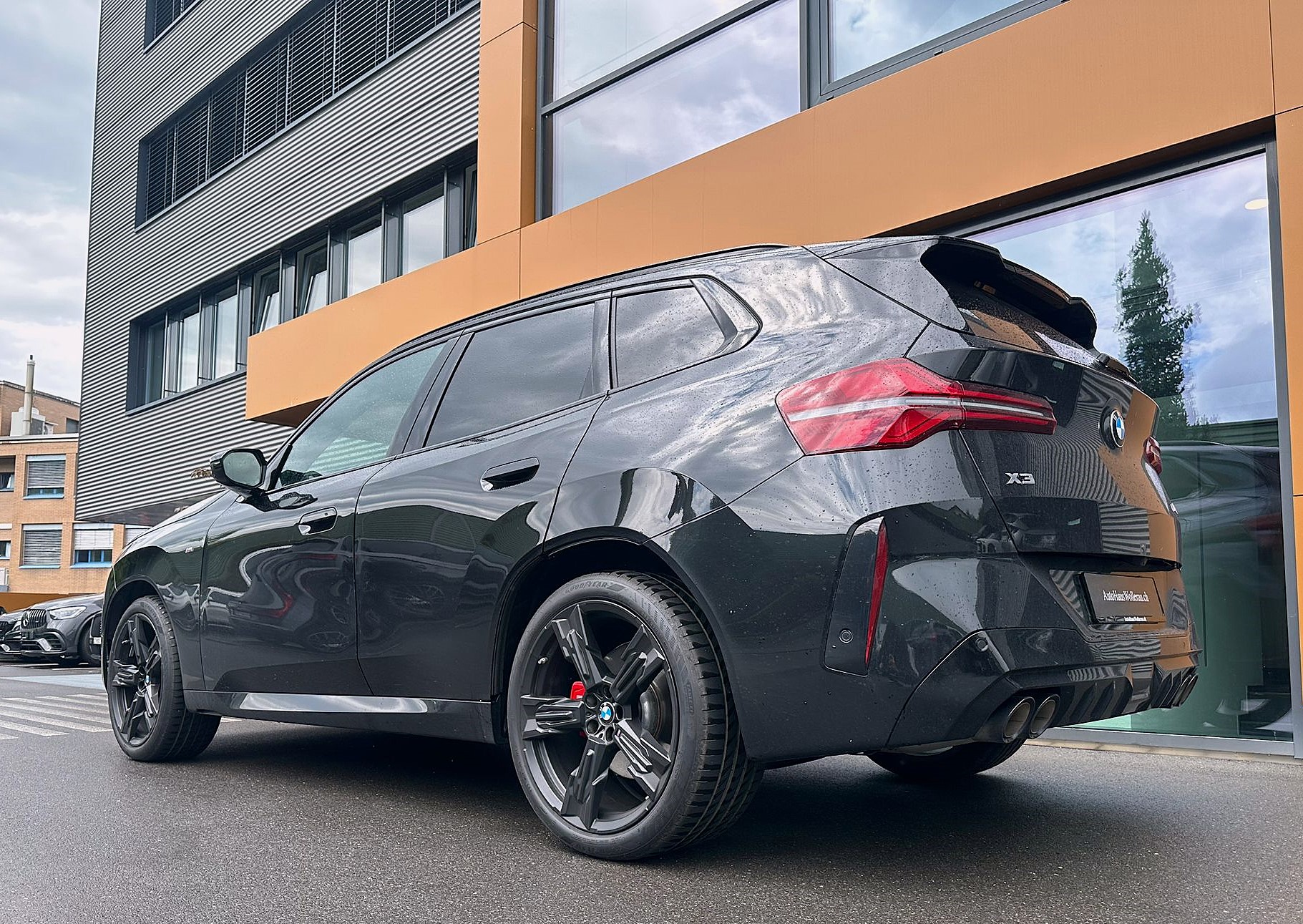 BMW X3 M50i-image-4