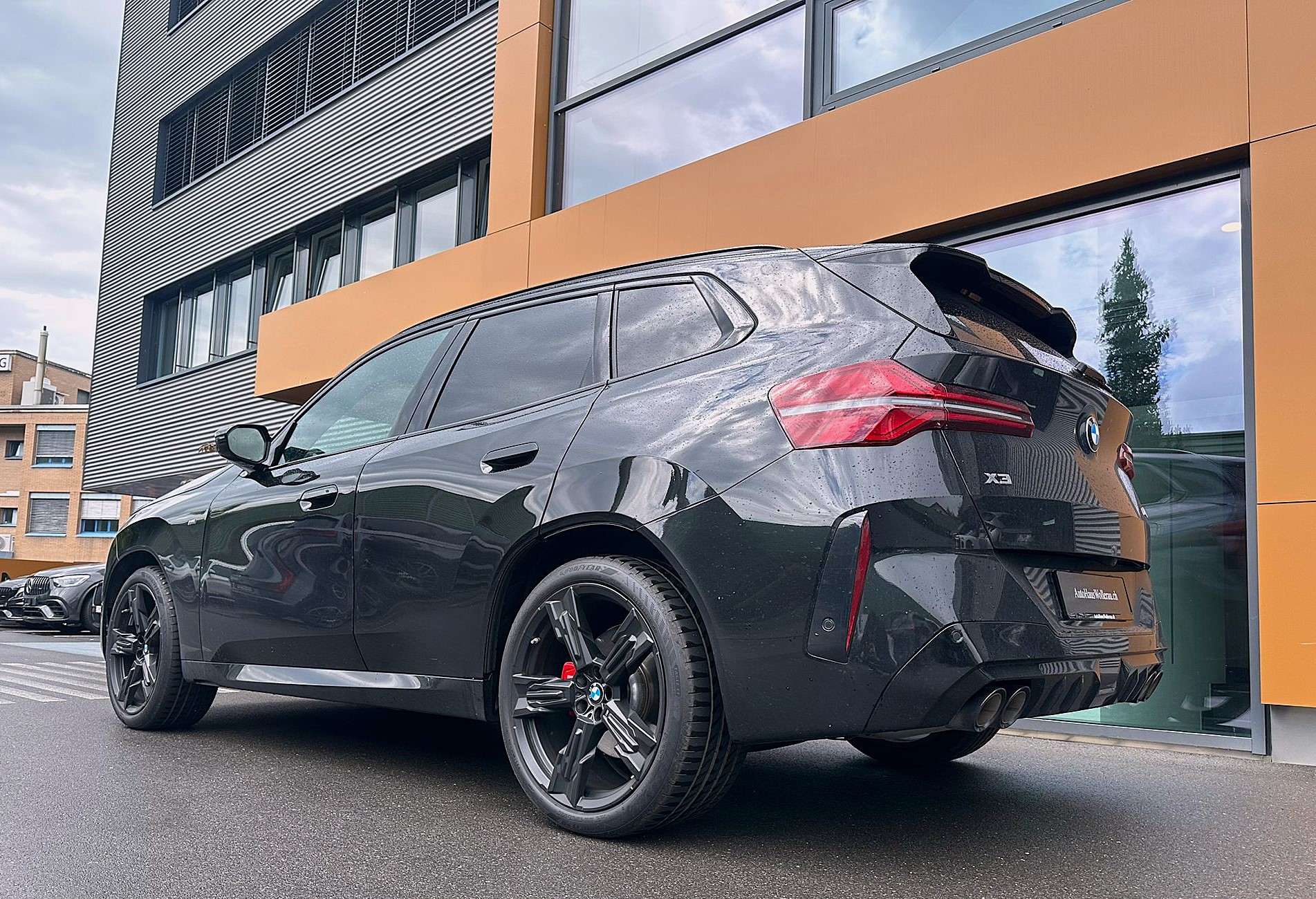 BMW X3 M50i-image-15