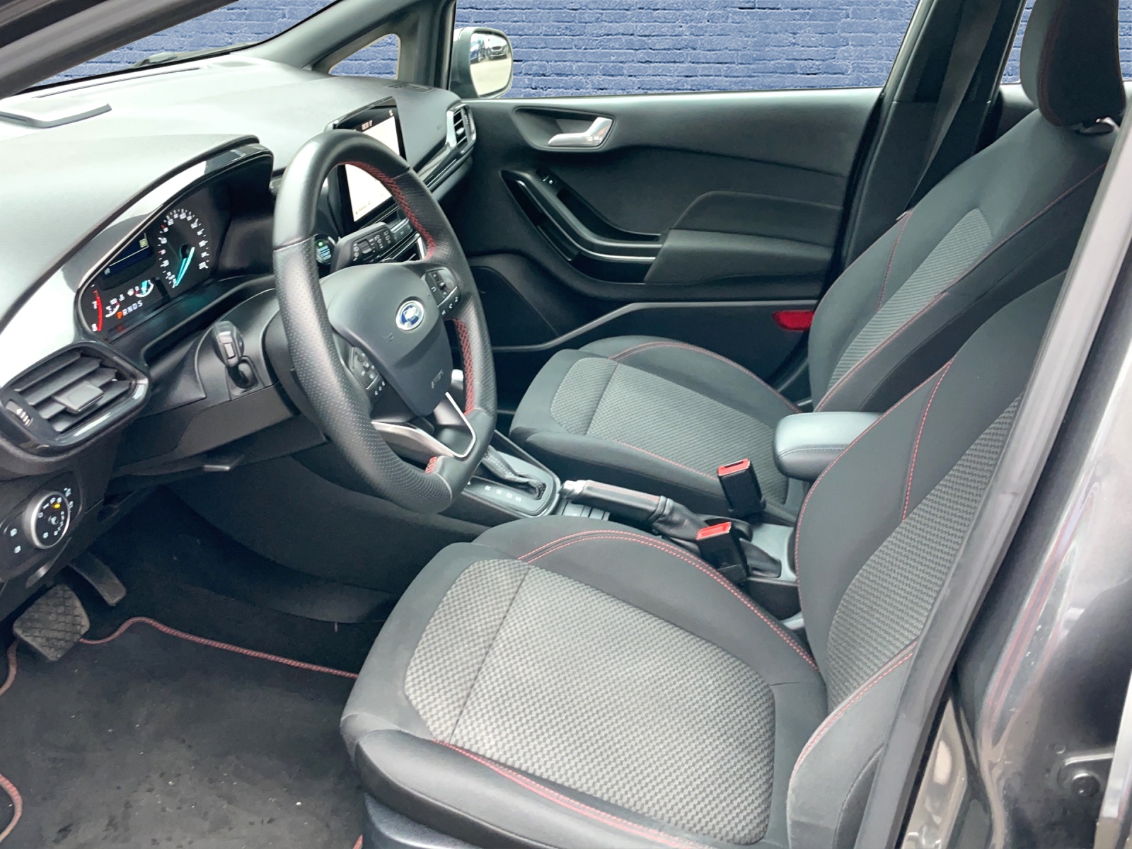 FORD Fiesta 1.0 EcoB ST-Line-image-4