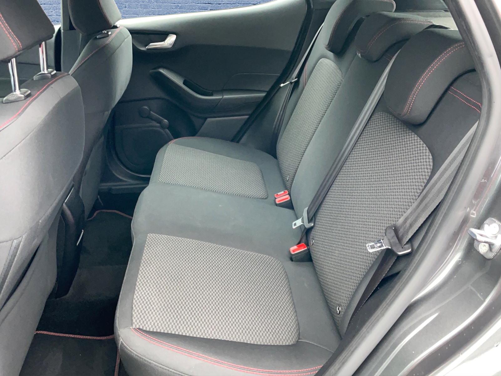 FORD Fiesta 1.0 EcoB ST-Line-image-11