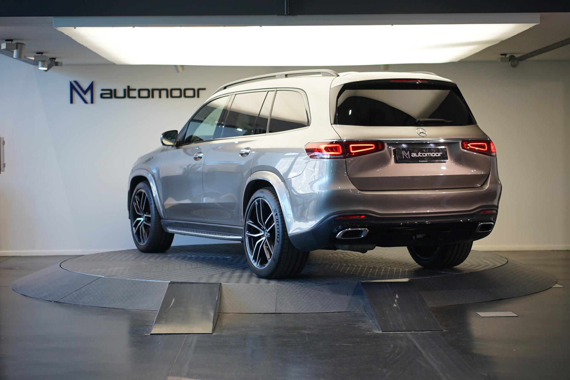 MERCEDES-BENZ GLS 400 d 4Matic AMG Line 9G-Tronic-image-6