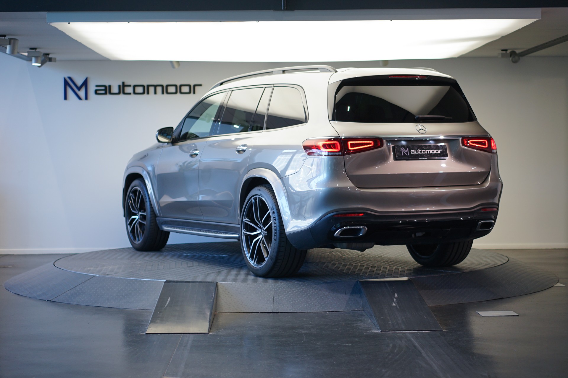 MERCEDES-BENZ GLS 400 d 4Matic AMG Line 9G-Tronic-image-6