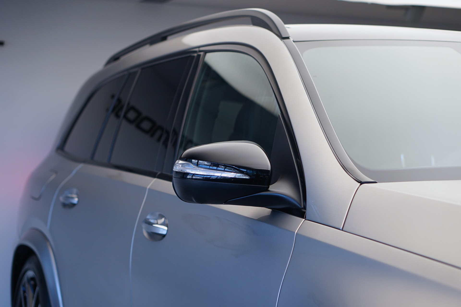 MERCEDES-BENZ GLS 400 d 4Matic AMG Line 9G-Tronic-image-12