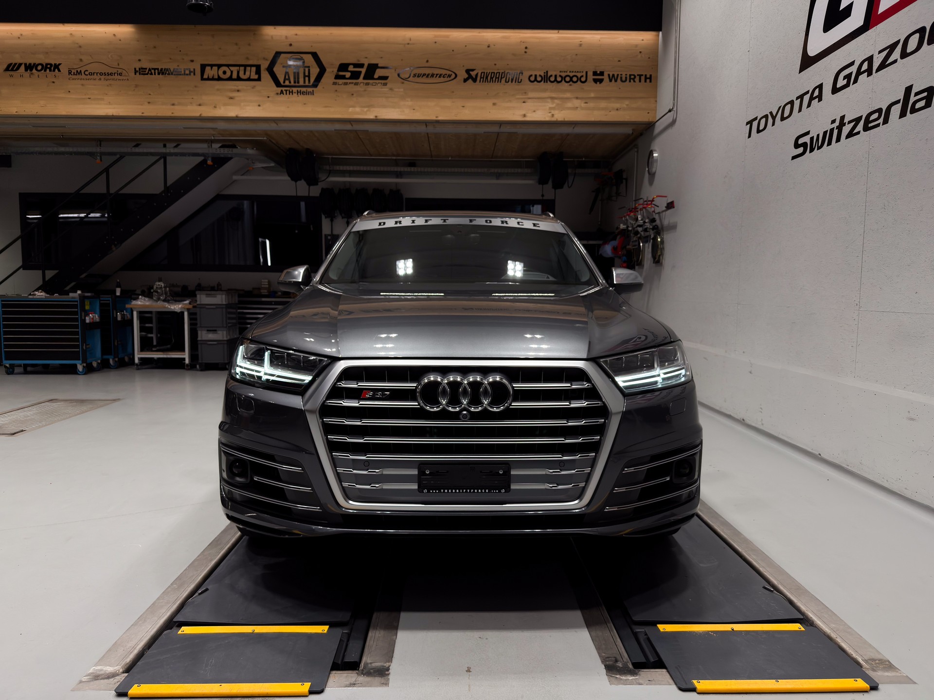 AUDI SQ7 4.0 TDI quattro tiptronic-image-0