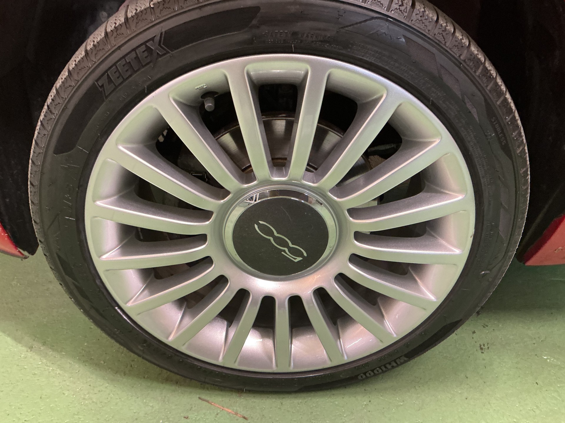 FIAT 500 1.4 16V Lounge-image-13