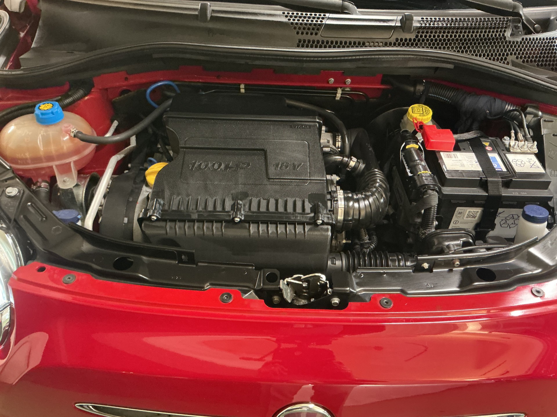 FIAT 500 1.4 16V Lounge-image-14