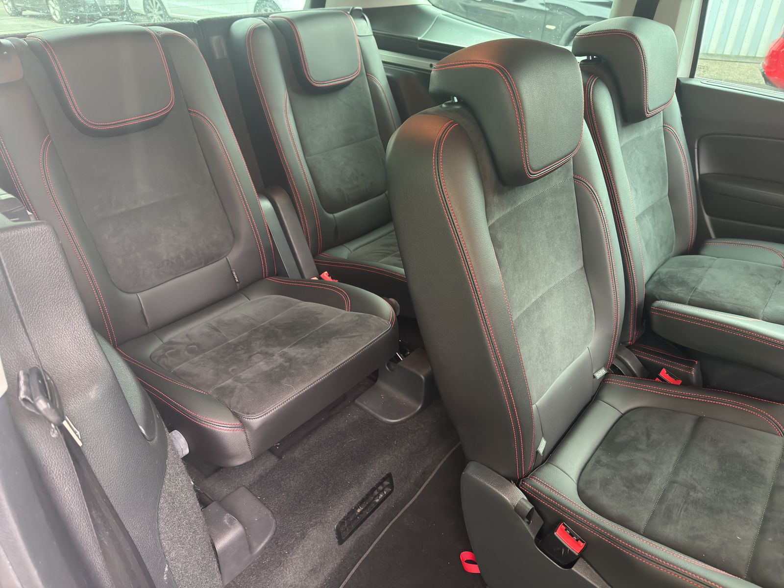 SEAT Alhambra 2.0 TDI FR Line DSG-image-12
