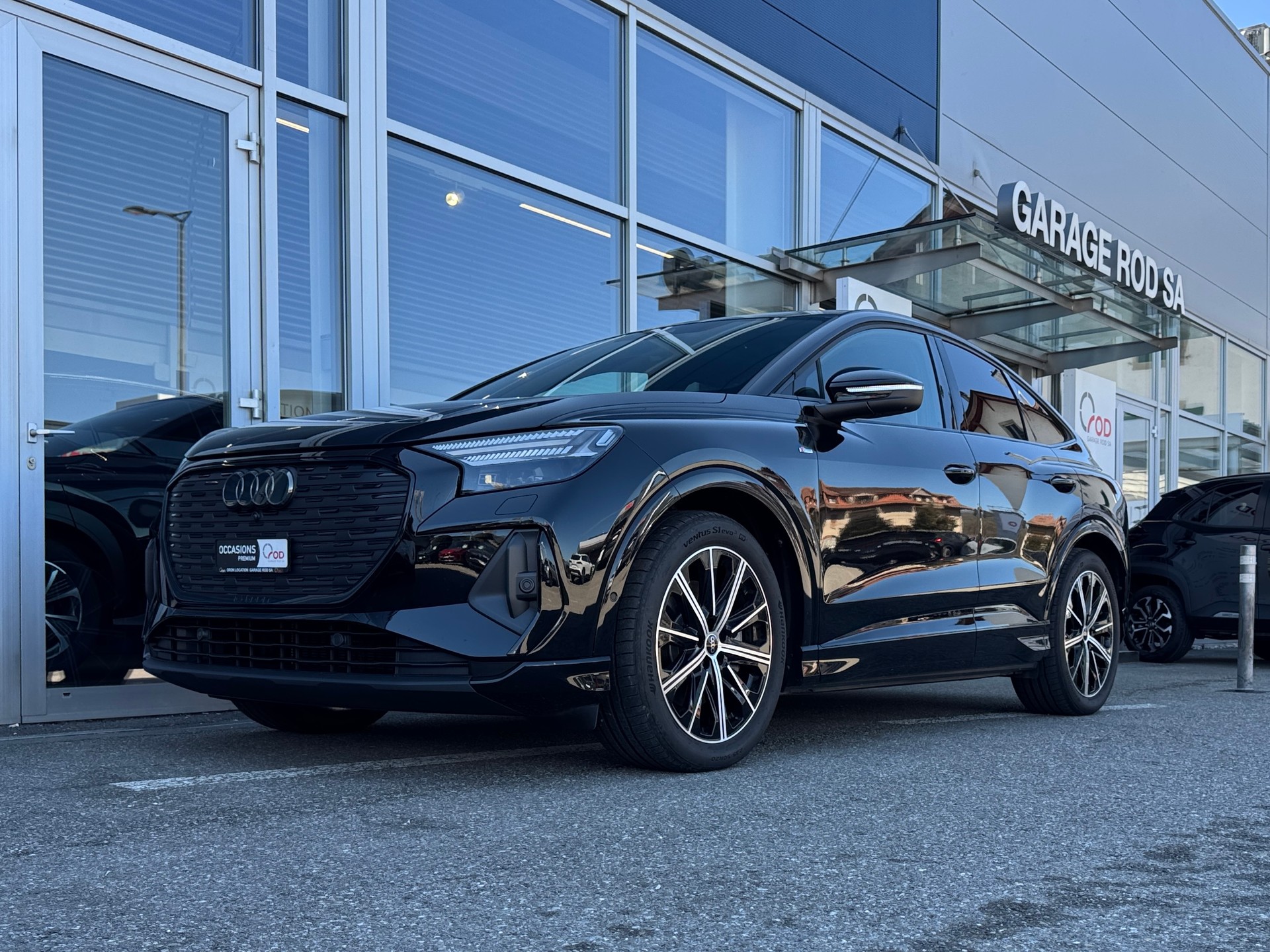 AUDI Q4 Sportback e-tron 45 Edition Swiss Ski quattro-image-1