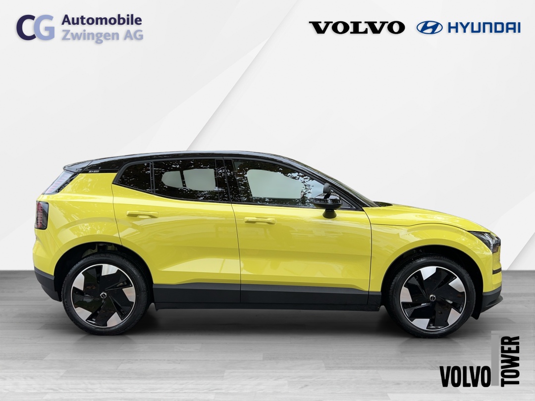 VOLVO EX30 E60 69kWh Single Motor Extended Range Plus-image-4