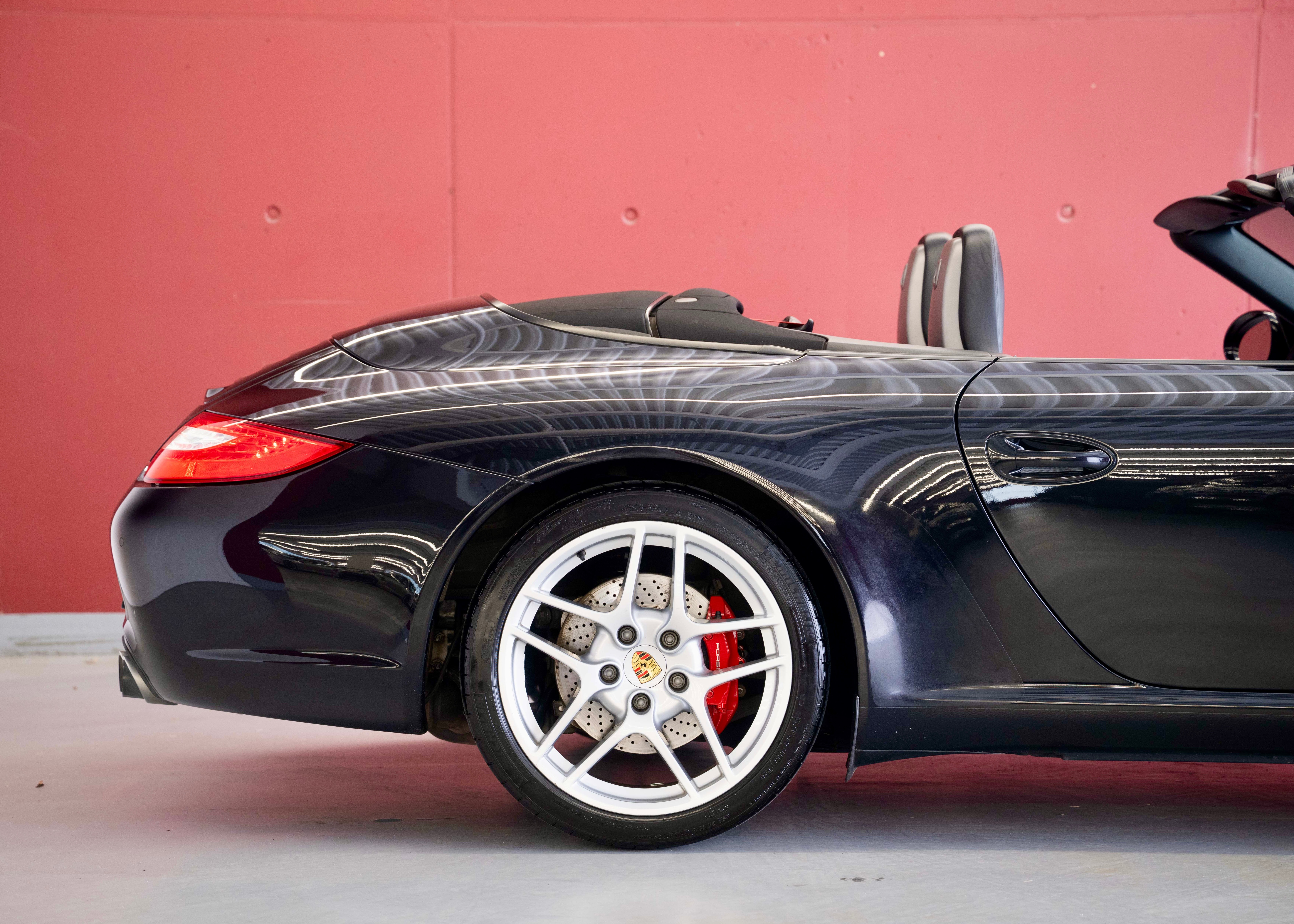 Image PORSCHE 911 911 Cabrio Carrera S (2nd hand, manual transmission, fantastic condition, low mileage, Porsche Exclusive options)