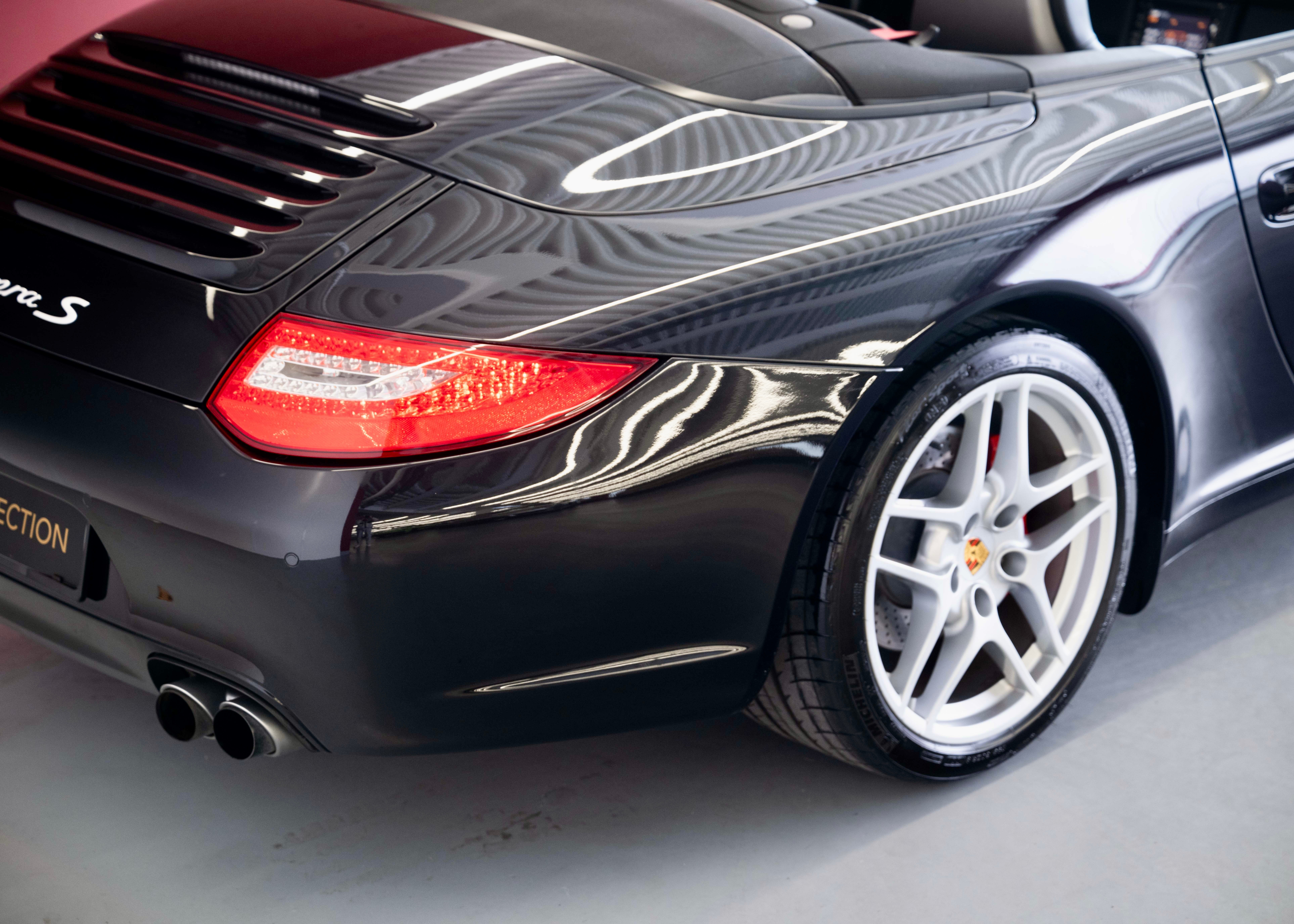 Image PORSCHE 911 911 Cabrio Carrera S (2nd hand, manual transmission, fantastic condition, low mileage, Porsche Exclusive options)