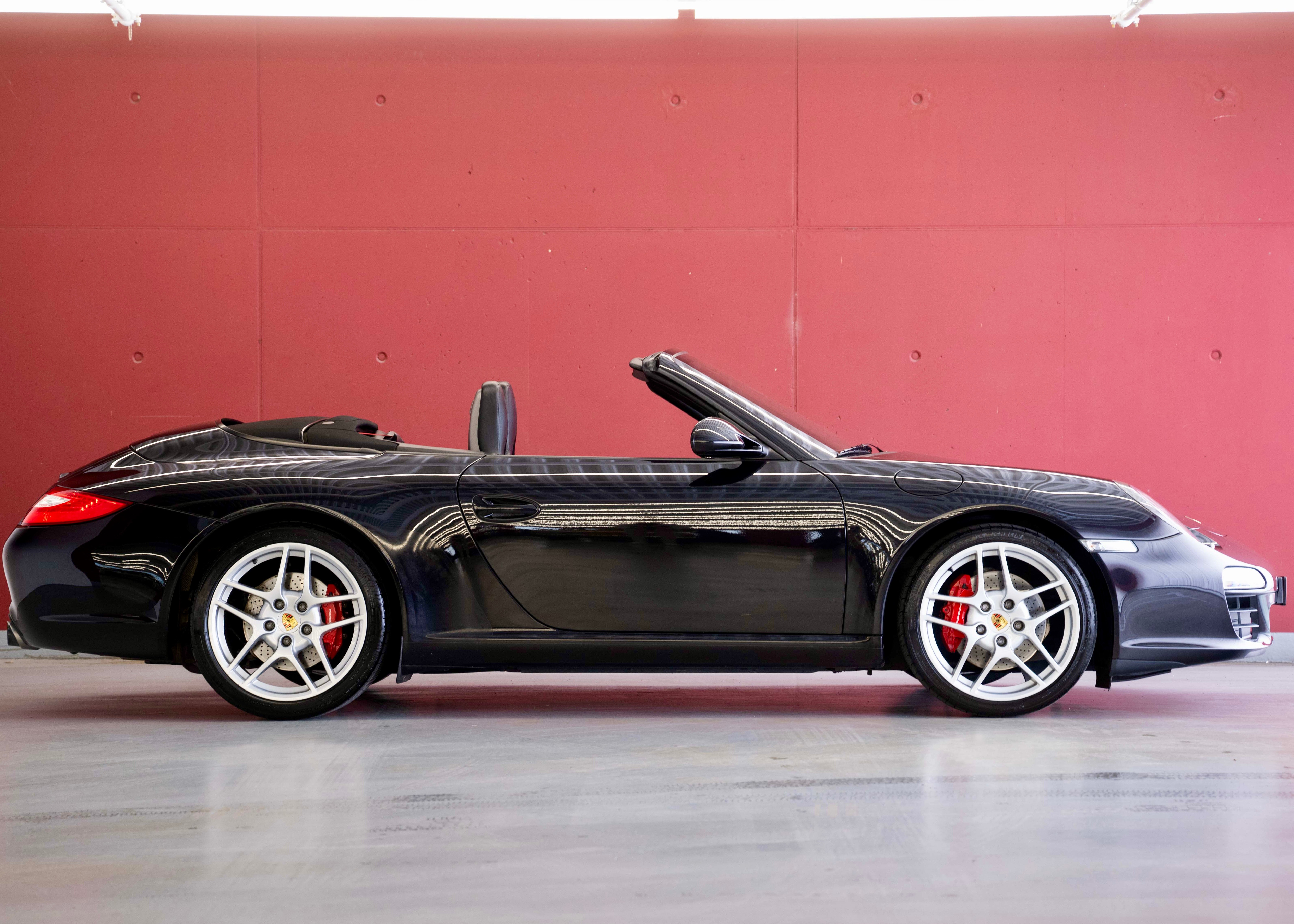 Image PORSCHE 911 911 Cabrio Carrera S (2nd hand, manual transmission, fantastic condition, low mileage, Porsche Exclusive options)