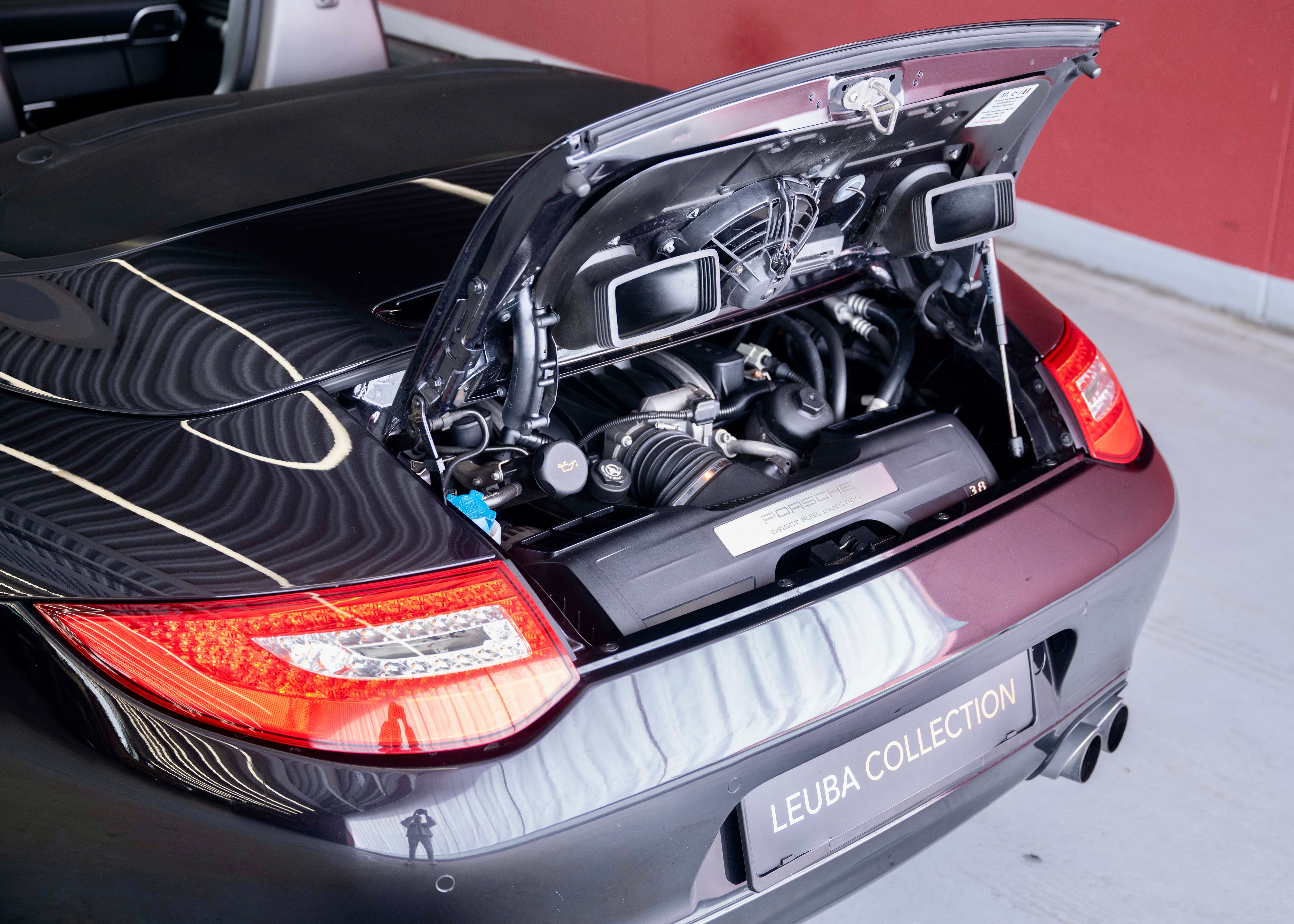 Image PORSCHE 911 911 Cabrio Carrera S (2nd hand, manual transmission, fantastic condition, low mileage, Porsche Exclusive options)