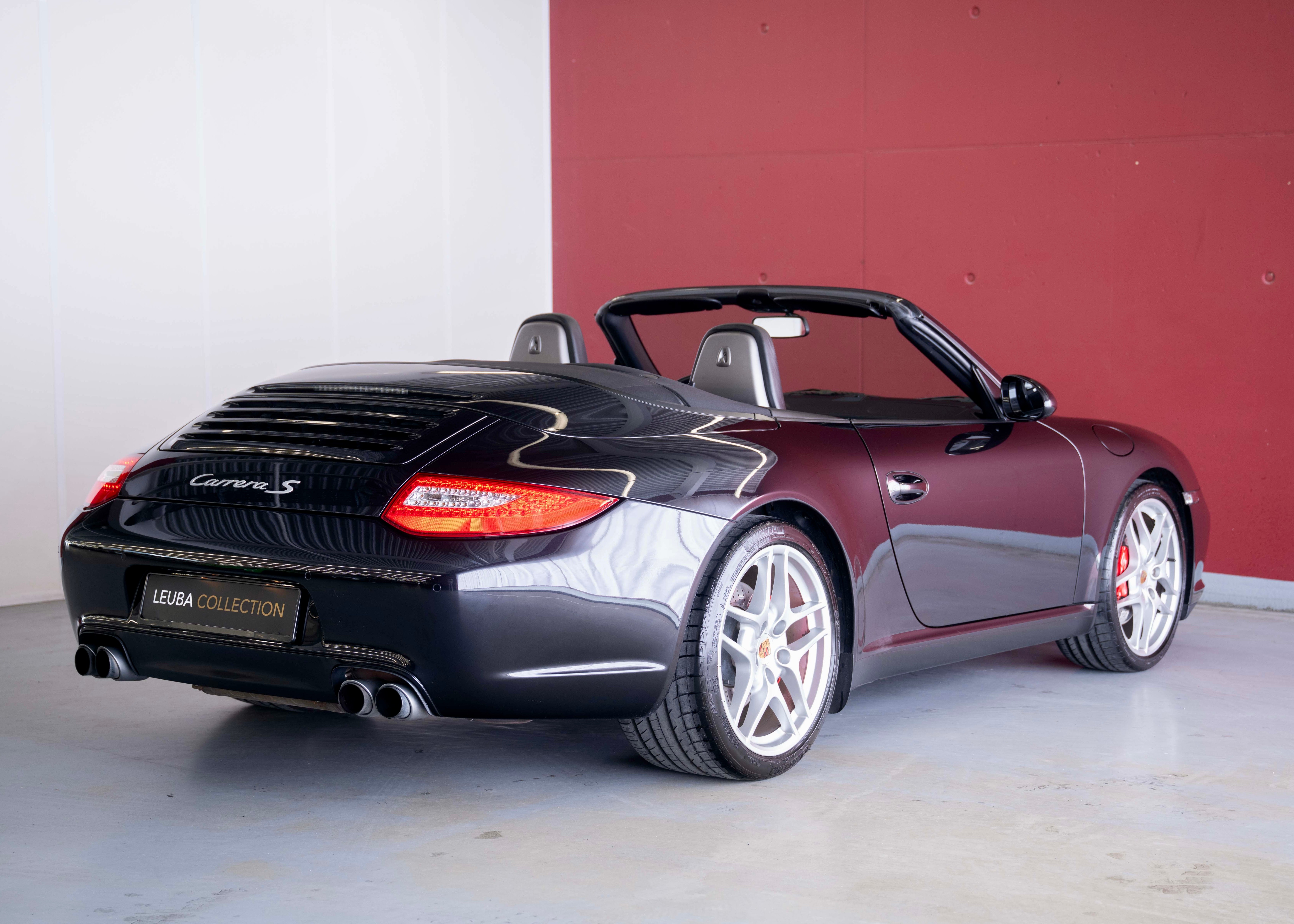 Image PORSCHE 911 911 Cabrio Carrera S (2nd hand, manual transmission, fantastic condition, low mileage, Porsche Exclusive options)