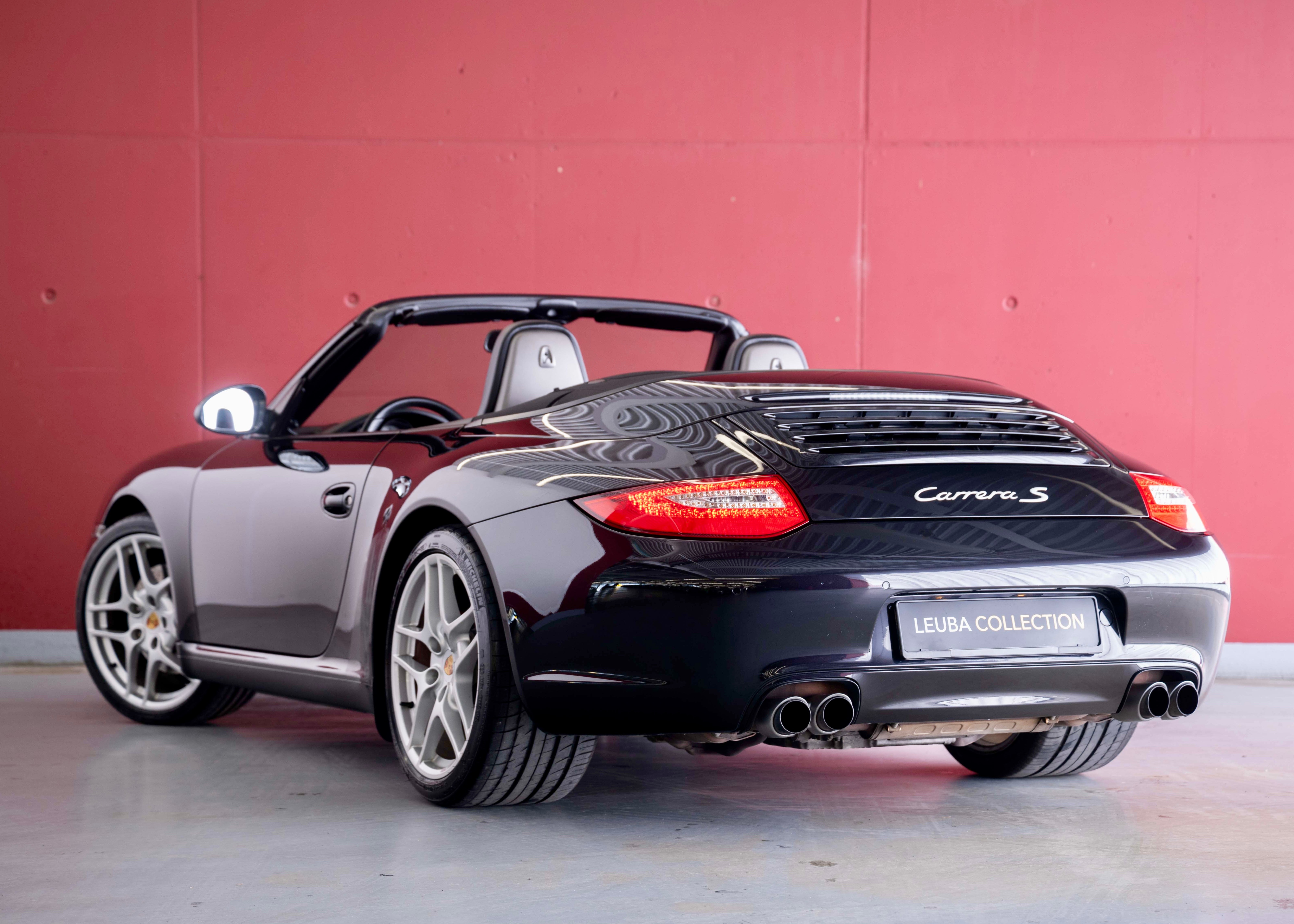 Image PORSCHE 911 911 Cabrio Carrera S (2nd hand, manual transmission, fantastic condition, low mileage, Porsche Exclusive options)