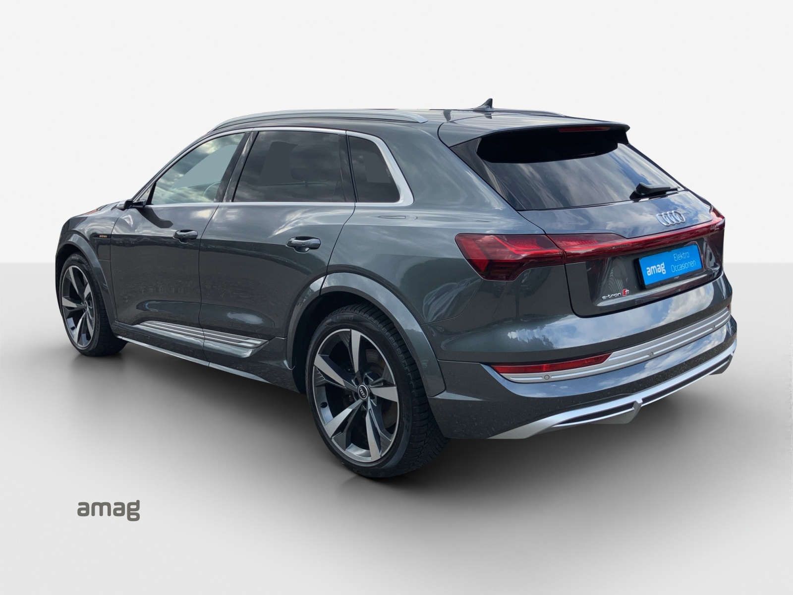 AUDI e-tron S quattro-image-2