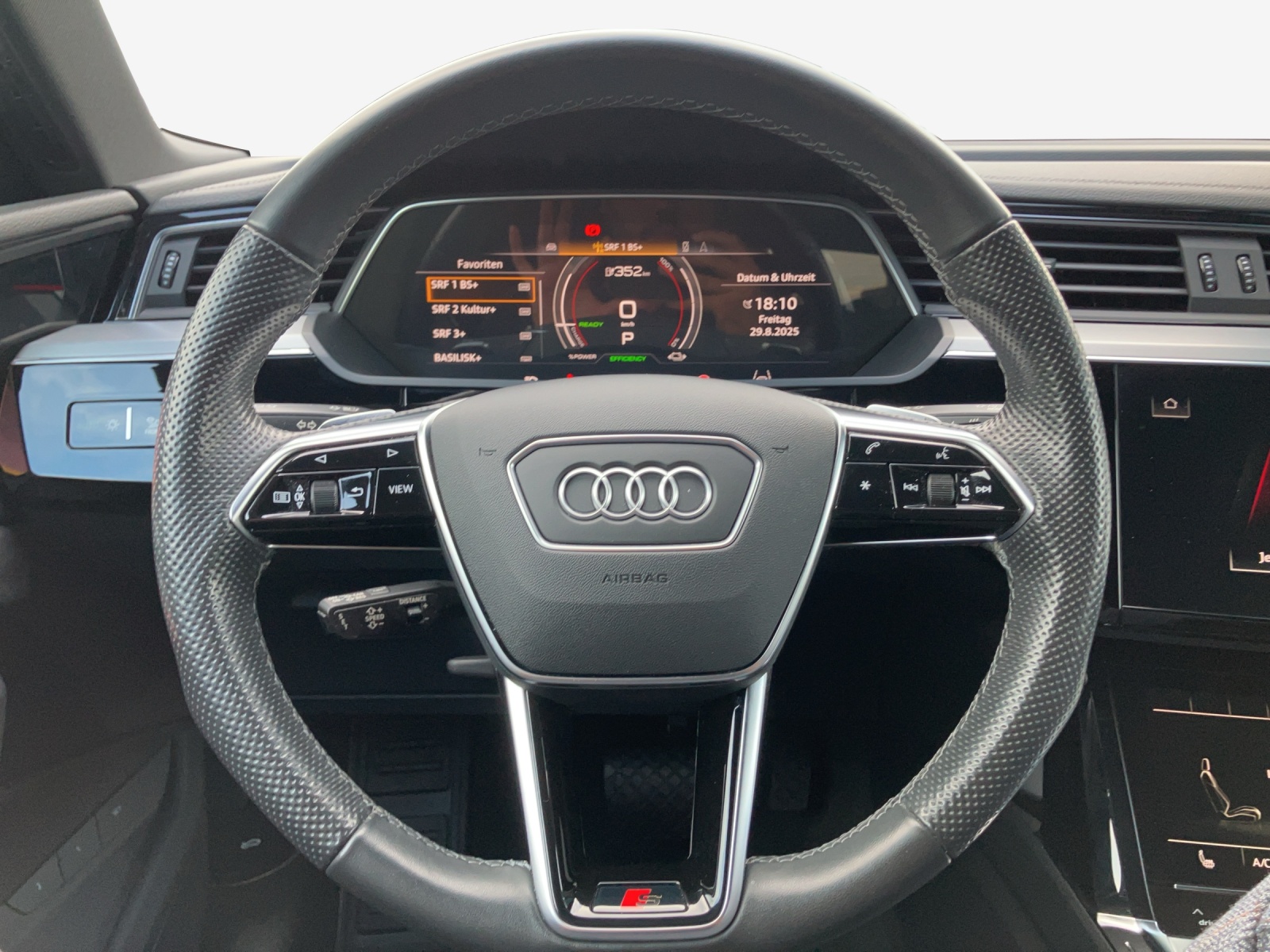 AUDI e-tron S quattro-image-10