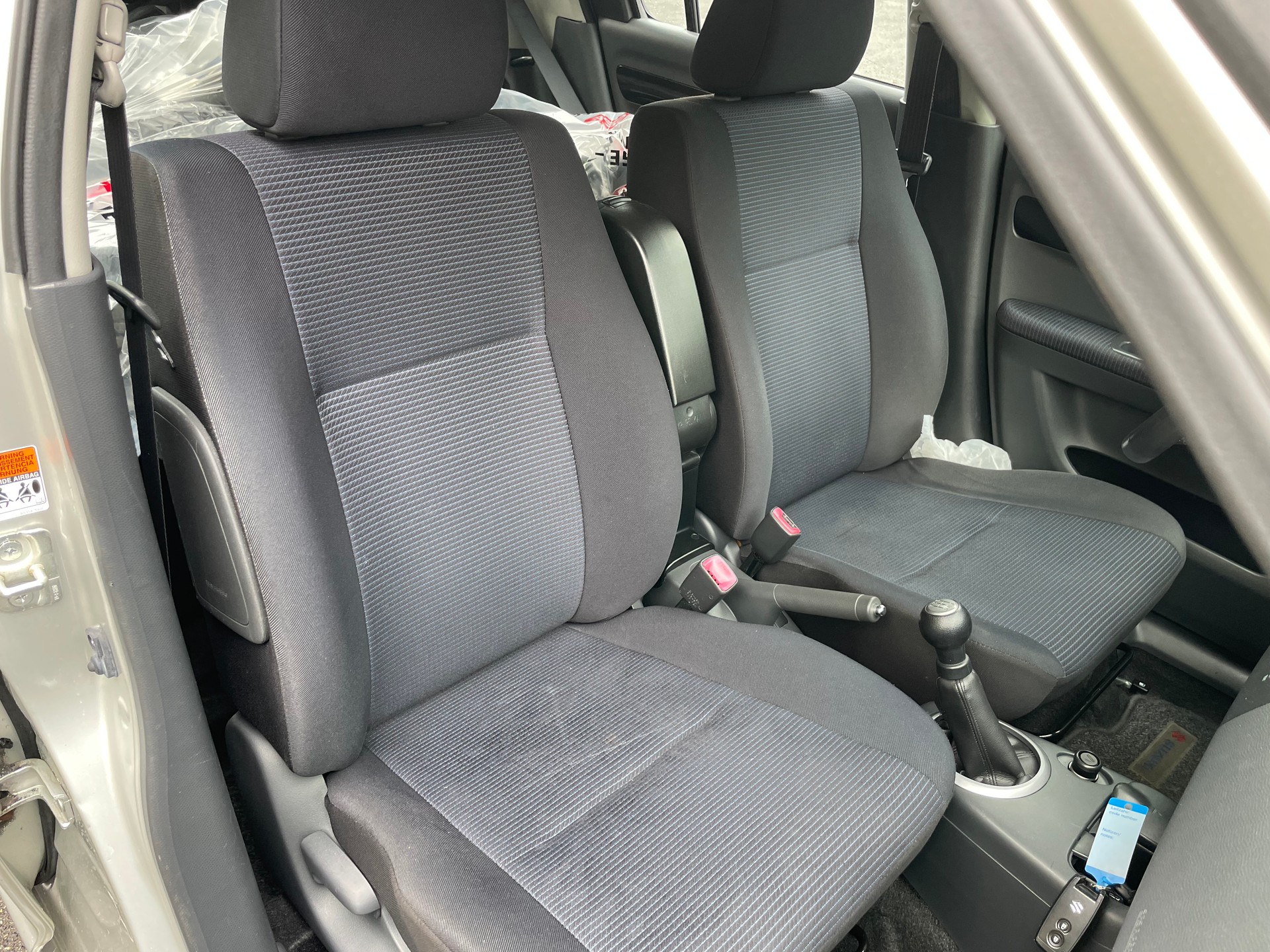 SUZUKI Swift 1.3i 16V GL Top 4x4-image-8