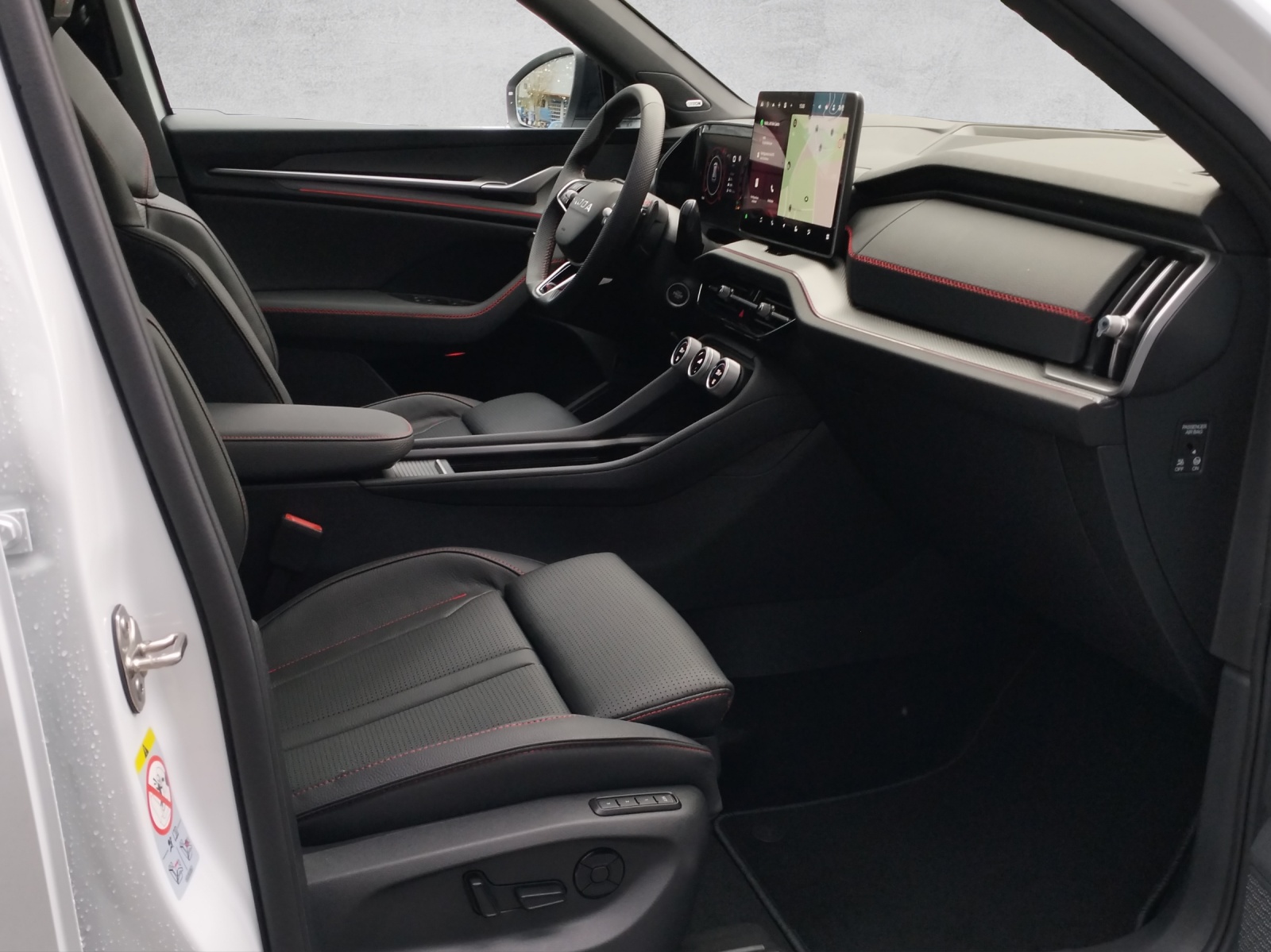 SKODA Kodiaq 2.0 TSI RS 4x4-image-10