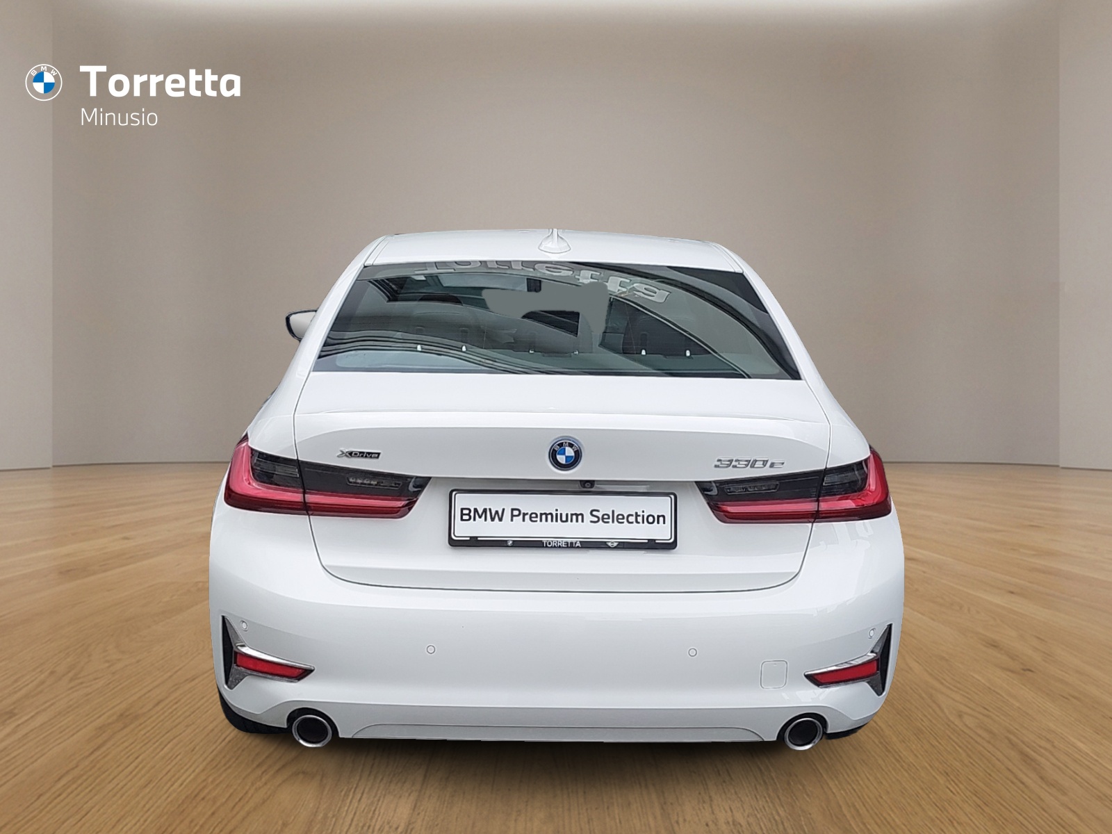 BMW 330e xDrive Luxury Line Steptronic-image-4