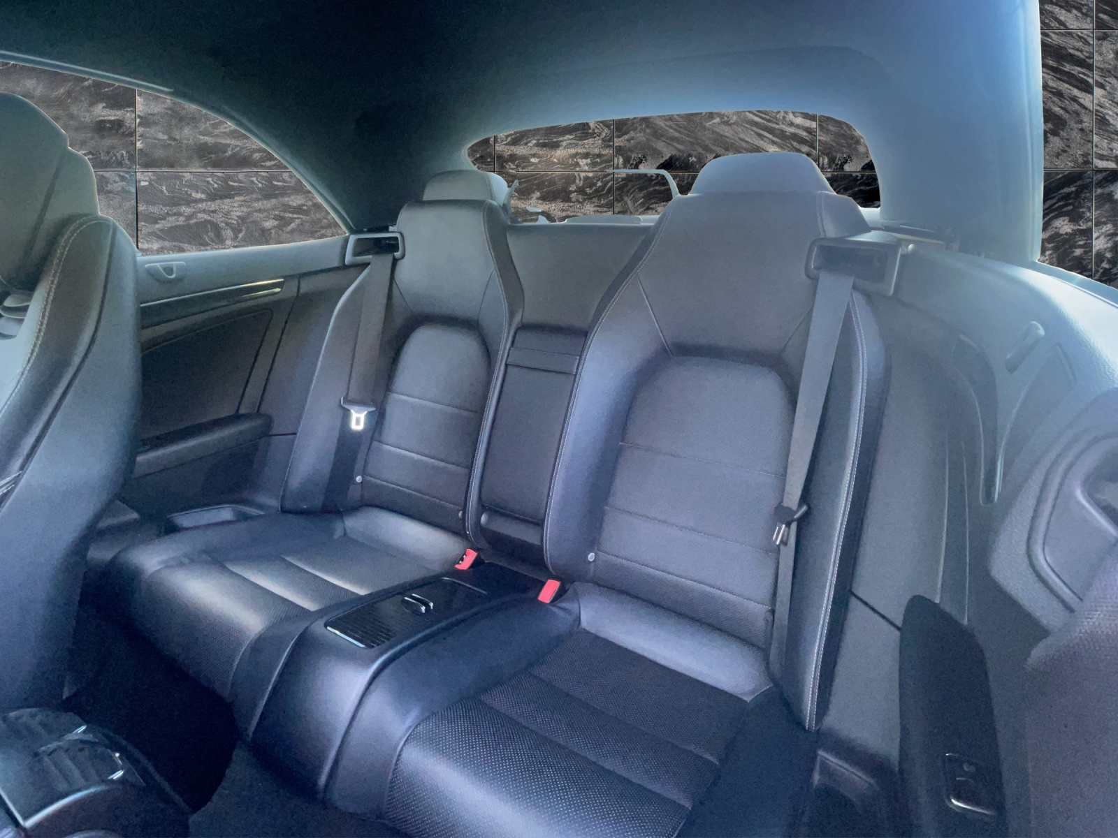 MERCEDES-BENZ E 250 CGI BlueEfficiency Automatic-image-13