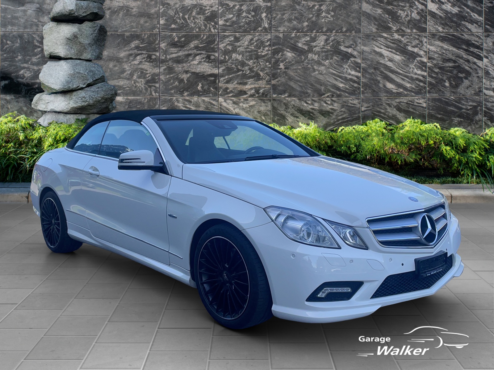 MERCEDES-BENZ E 250 CGI BlueEfficiency Automatic-image-7