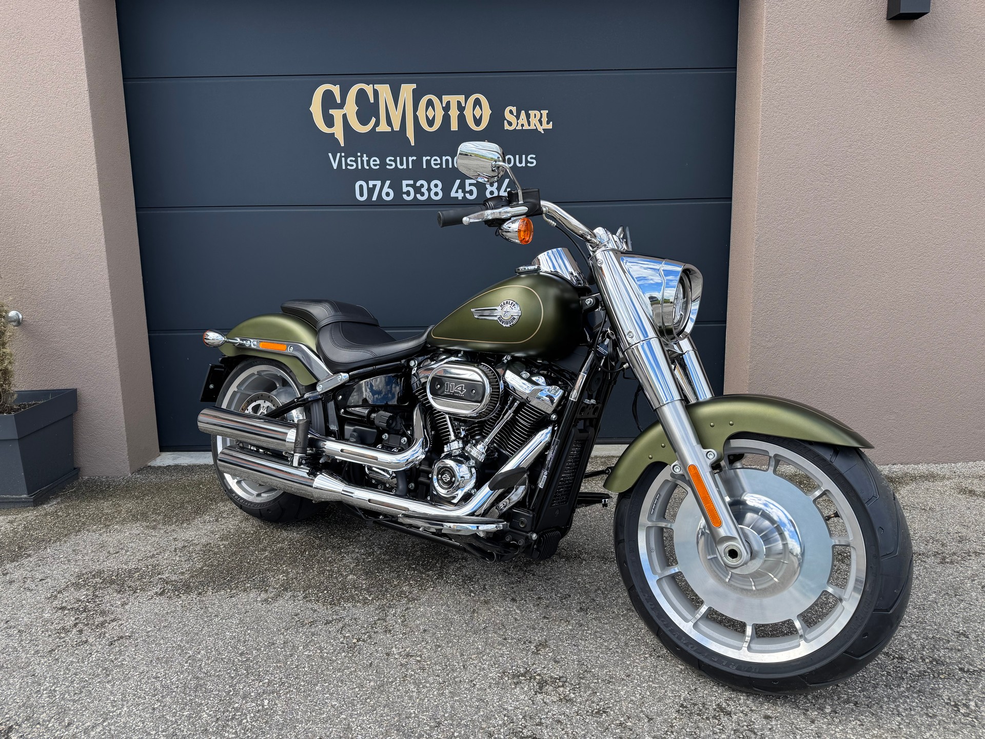 HARLEY-DAVIDSON FLFBS Fat Boy 114-showroom-element-1