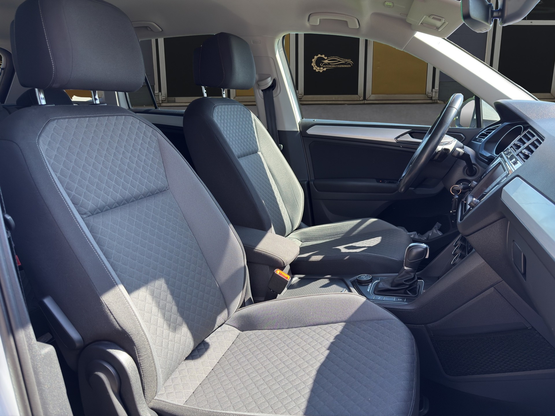 VW Tiguan 2.0TSI Comfortline 4Motion DSG-image-9