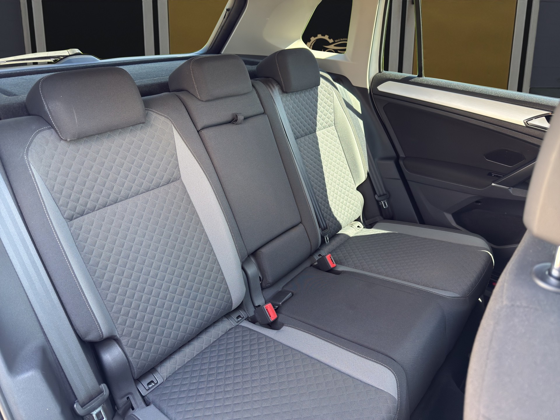VW Tiguan 2.0TSI Comfortline 4Motion DSG-image-12