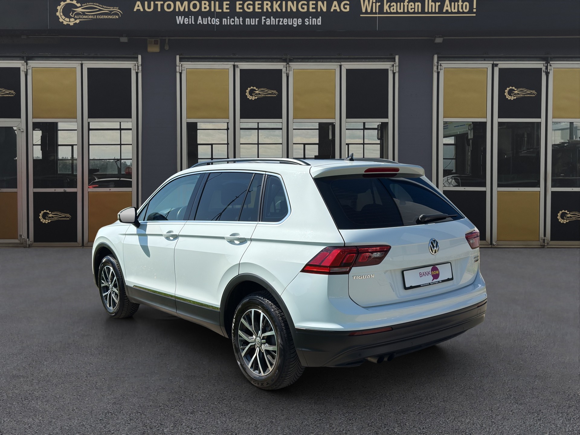 VW Tiguan 2.0TSI Comfortline 4Motion DSG-image-6