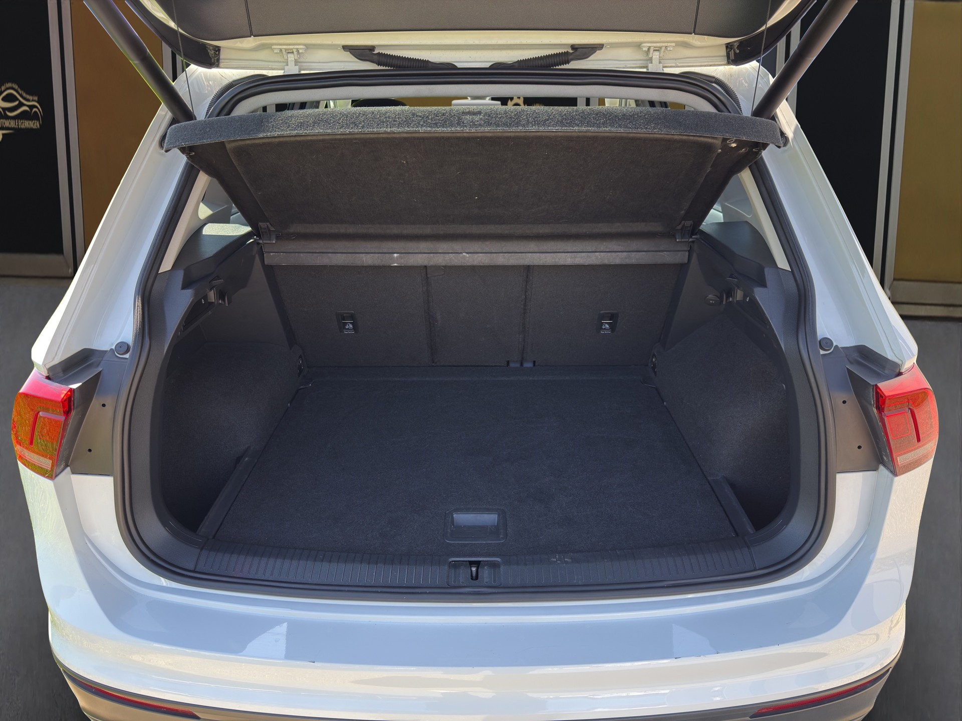 VW Tiguan 2.0TSI Comfortline 4Motion DSG-image-13