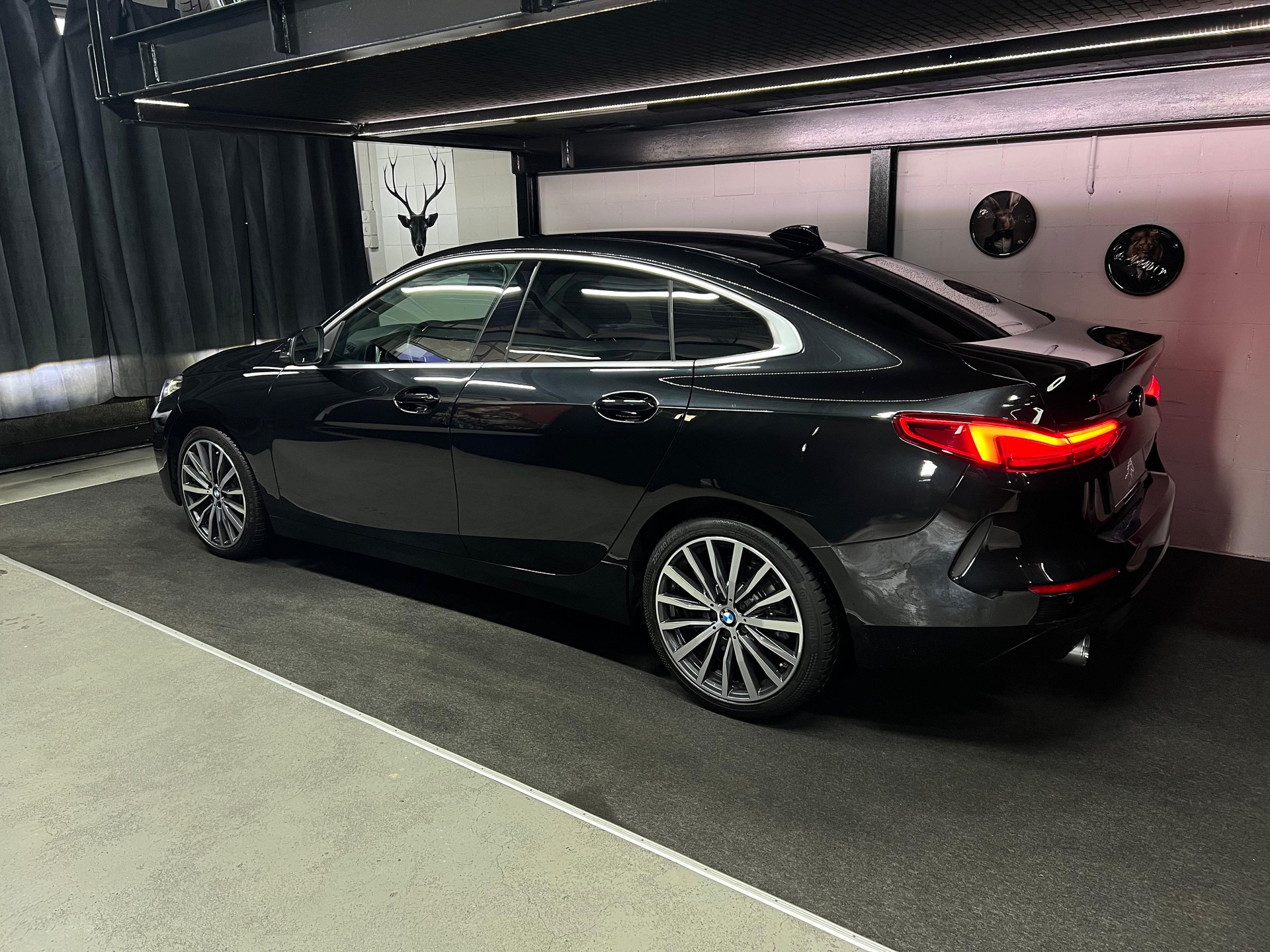 BMW 220d Gran Coupé xDrive Luxury Line Steptronic / CH-FAHRZEUG / AUS ERSTER HAND /-image-3