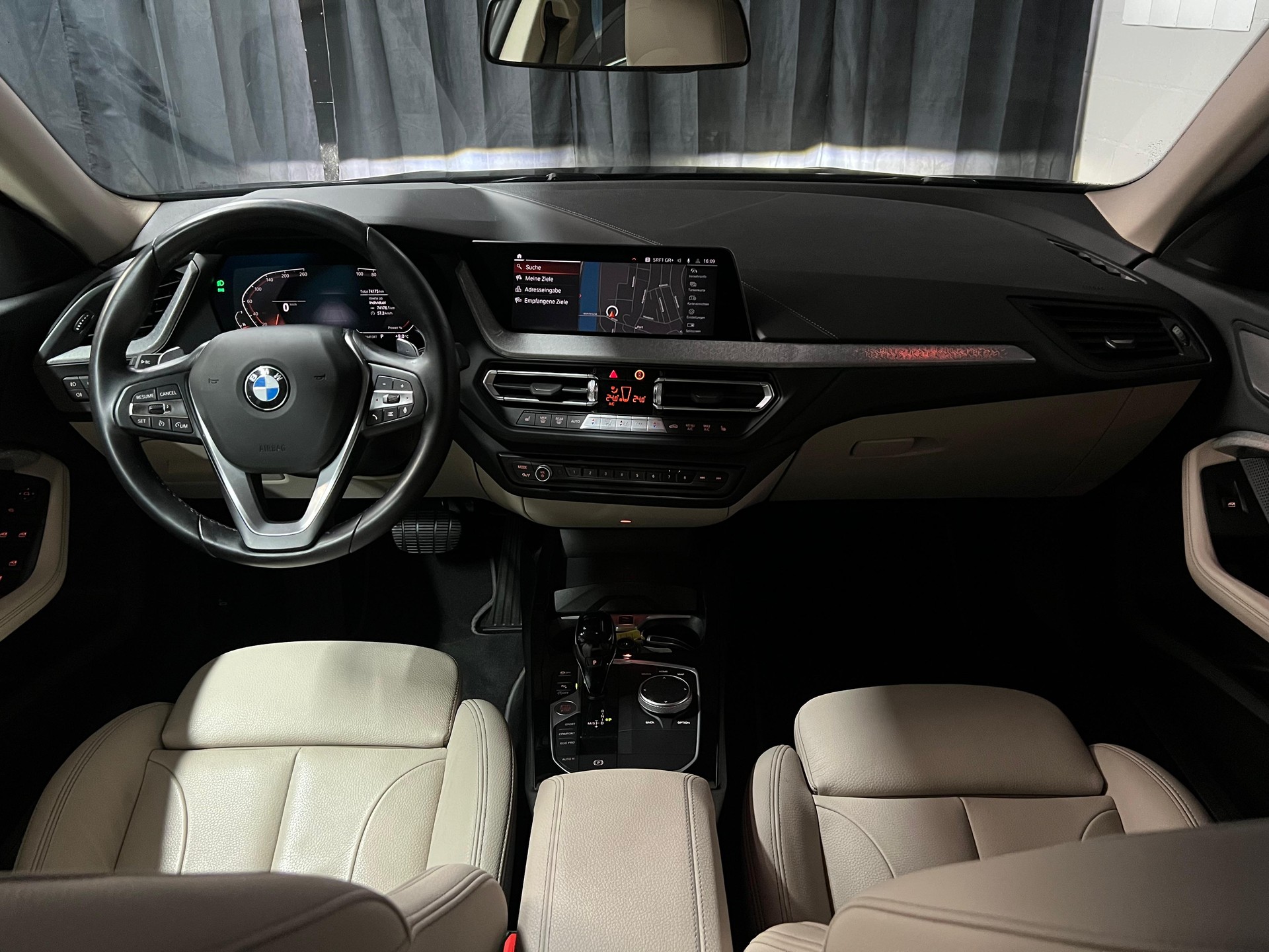 BMW 220d Gran Coupé xDrive Luxury Line Steptronic / CH-FAHRZEUG / AUS ERSTER HAND /-image-13