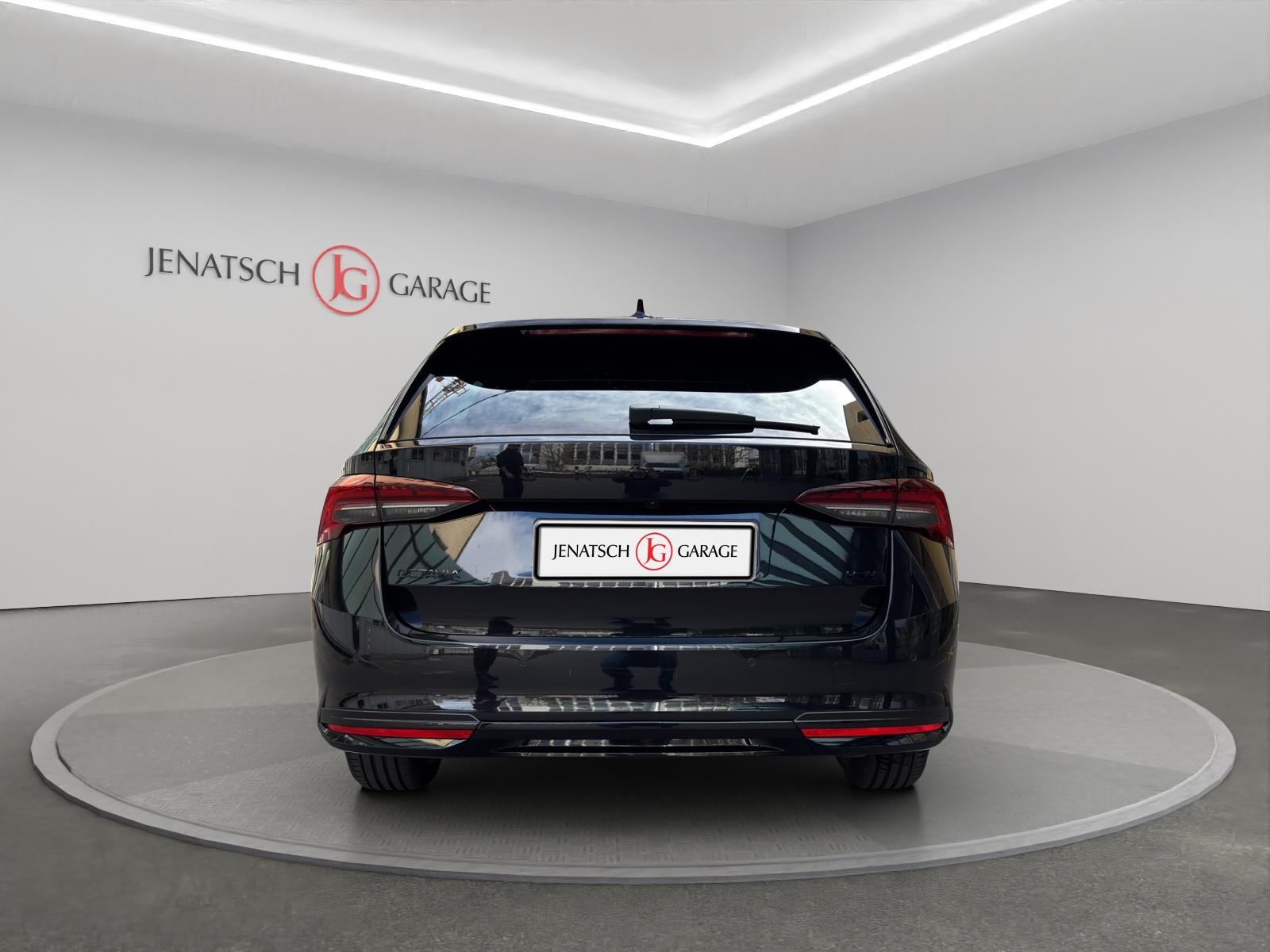 SKODA Octavia Combi 2.0 TSI SportLine 4x4 DSG-image-3