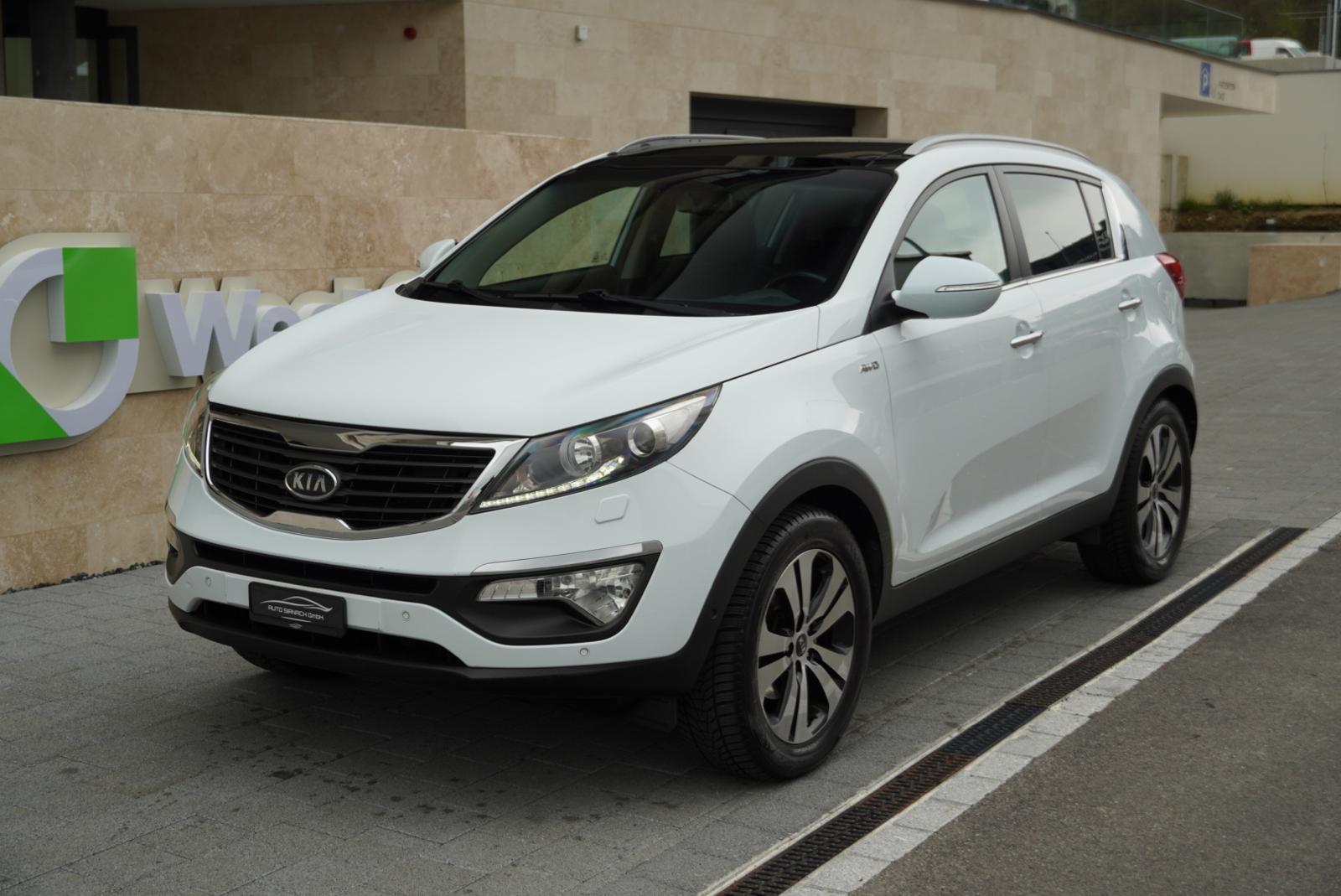 KIA Sportage 2.0 Style 4WD Automatic-image-5