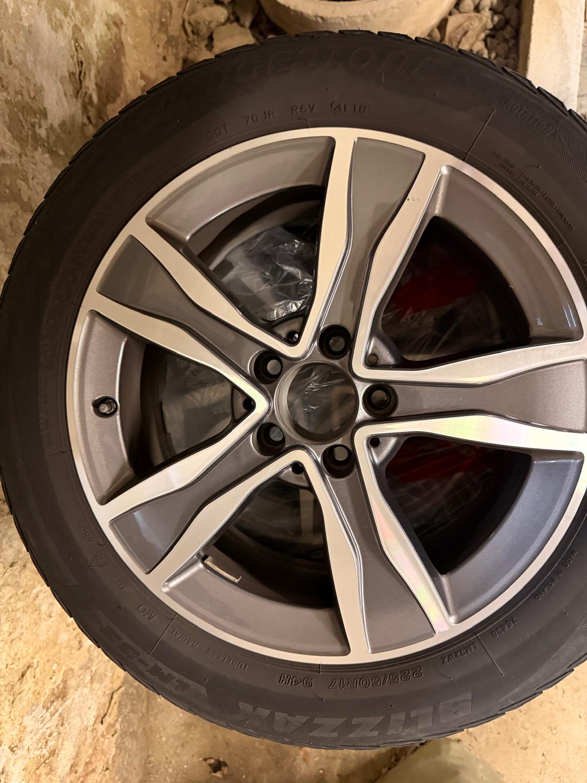 MERCEDES-BENZ C 220 d Swiss Star Avantg 4m-image-8