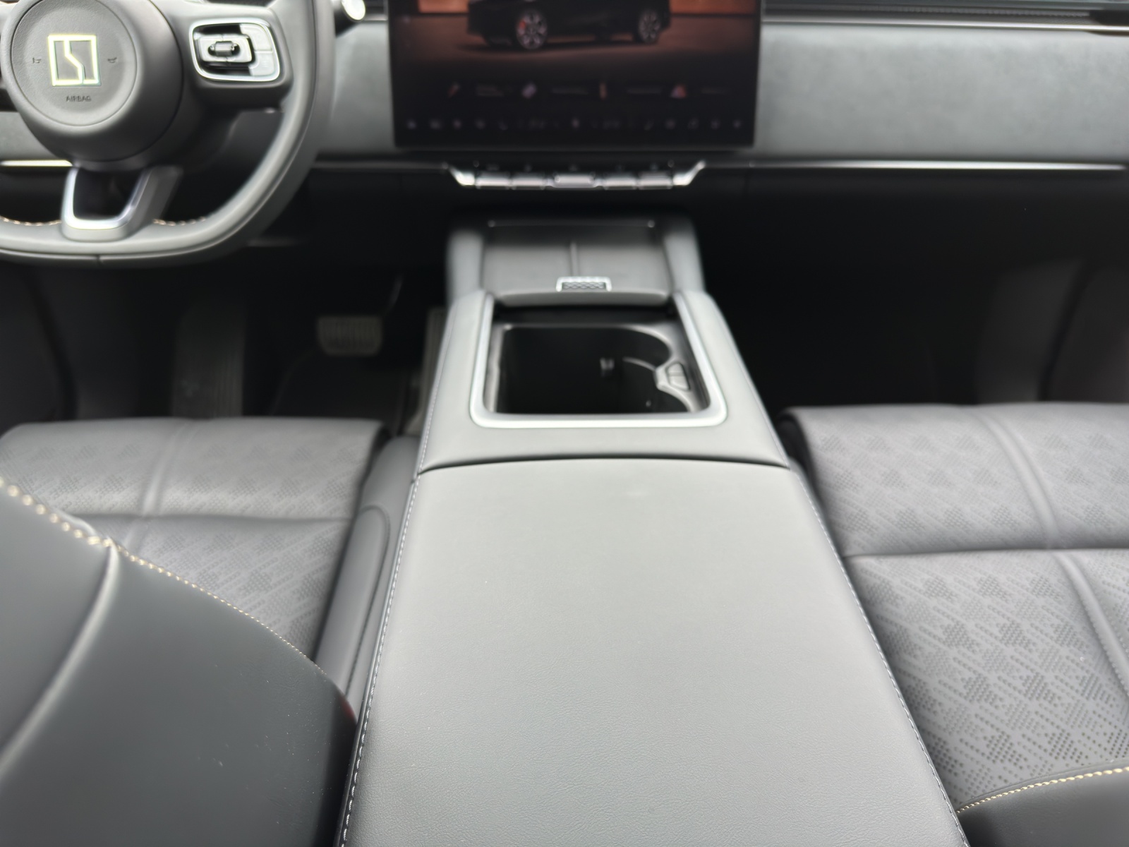 ZEEKR 7X Privilege AWD-image-5