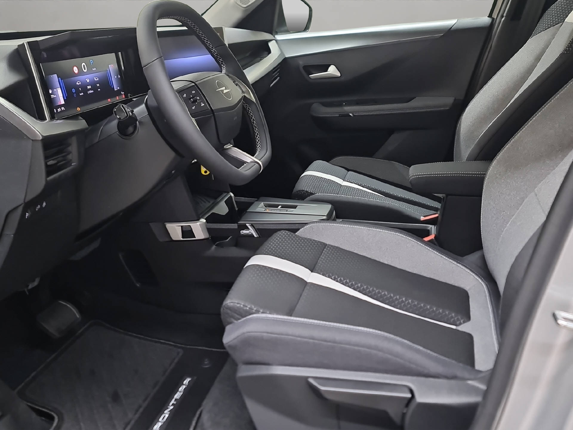 OPEL Frontera 1.2 T HEV 145 GS-image-6