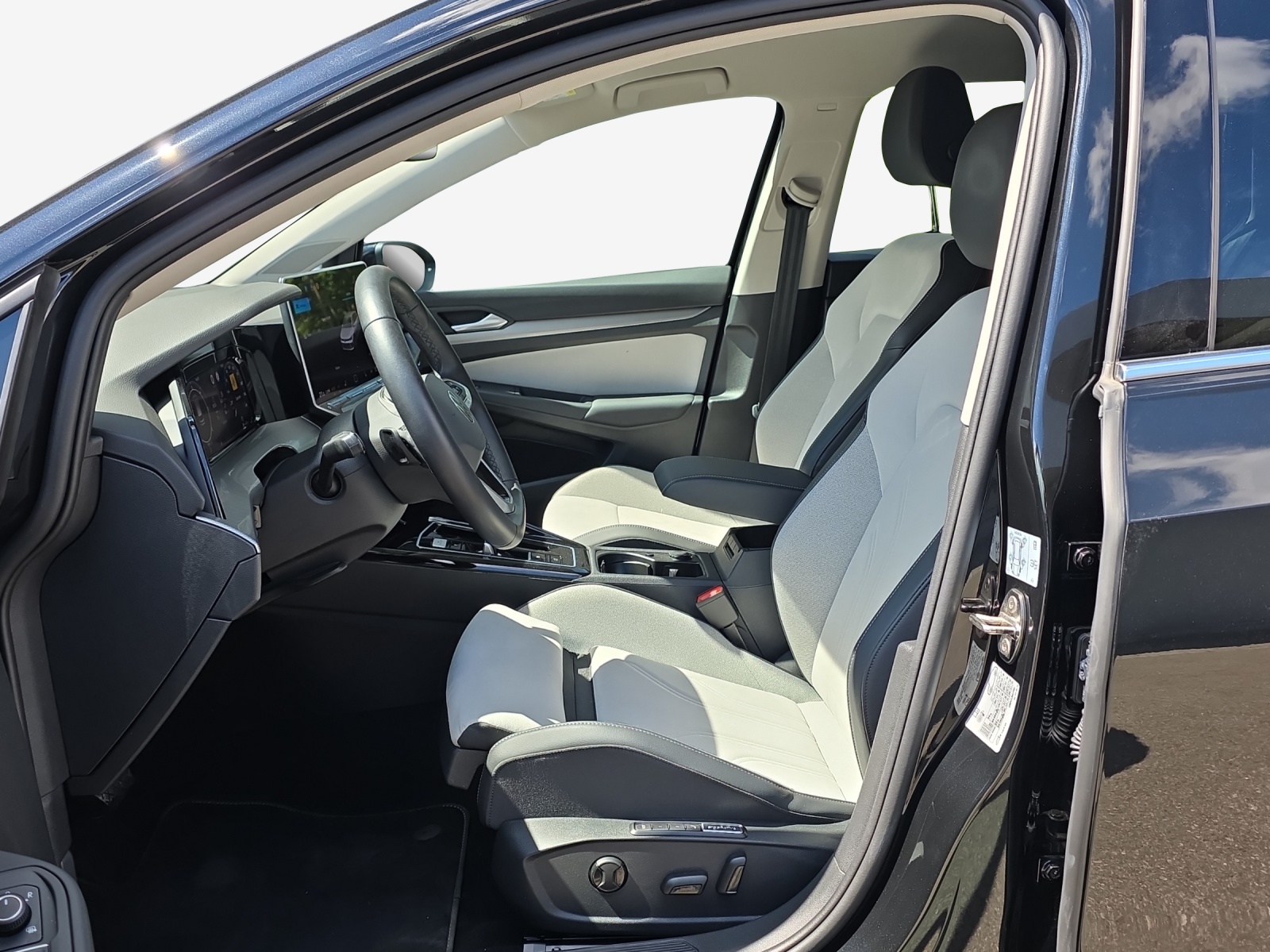 VW Golf Variant 2.0 TDI Style DSG-image-7