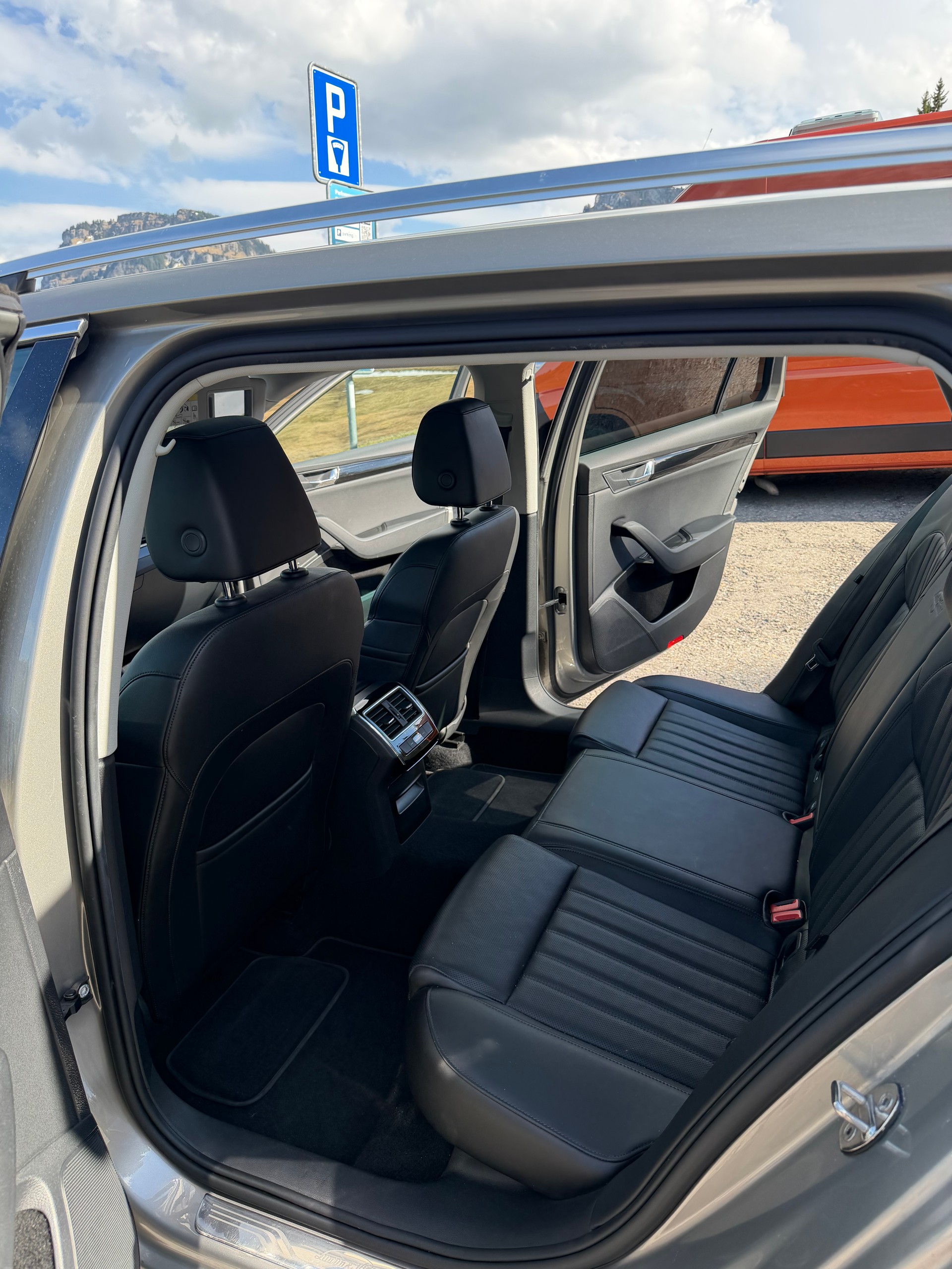 SKODA 2.0 TSI 280 L & K 4x4 DSG-image-2