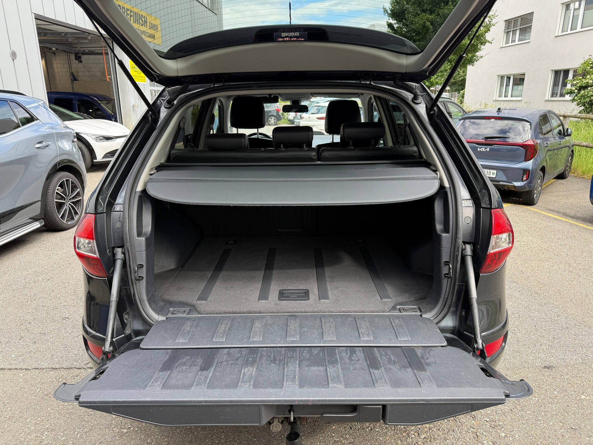 RENAULT Koleos 2.5 Swiss Edition 4x4 Automatic-image-13