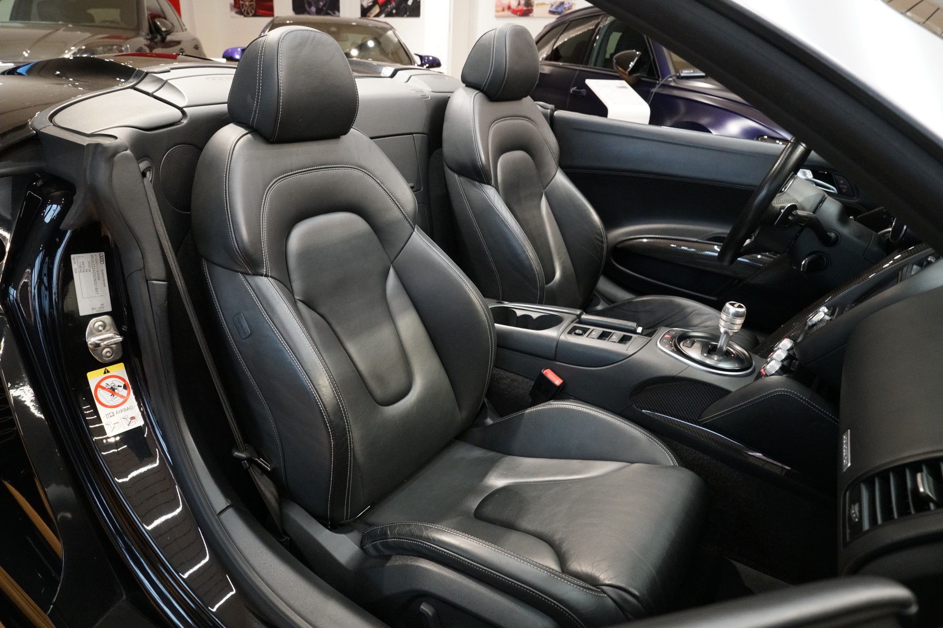 AUDI R8 Spyder 5.2-image-20