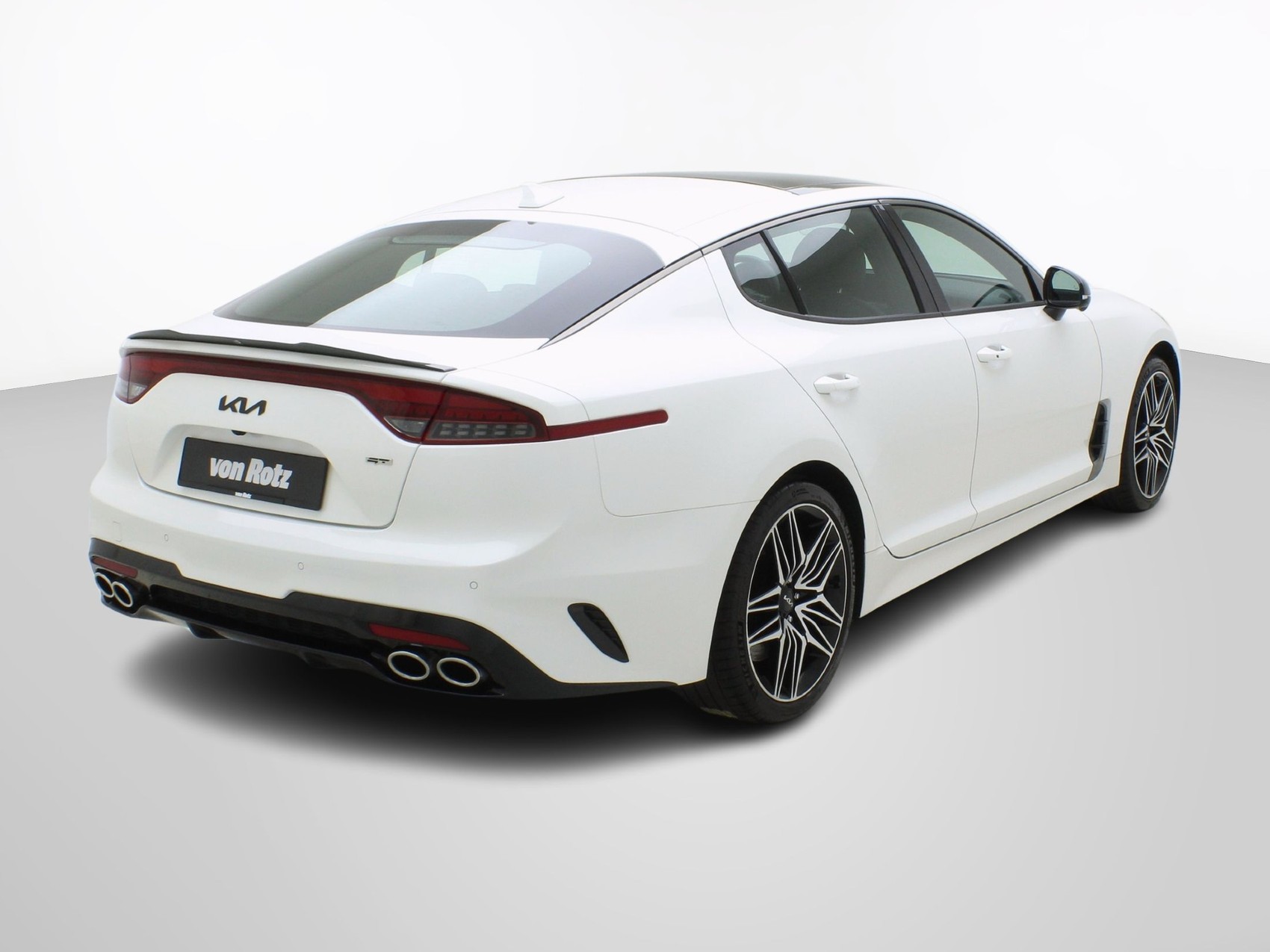 KIA Stinger GT 3.3 T-GDi 4WD-image-3