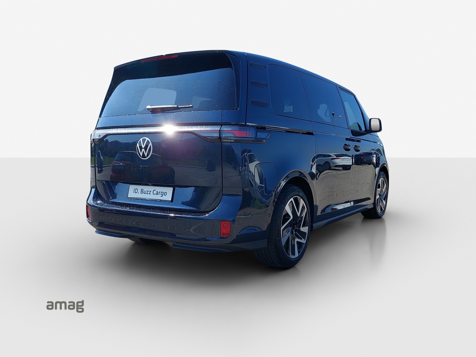 VW ID.Buzz NWB GTX 4 Motion-image-4