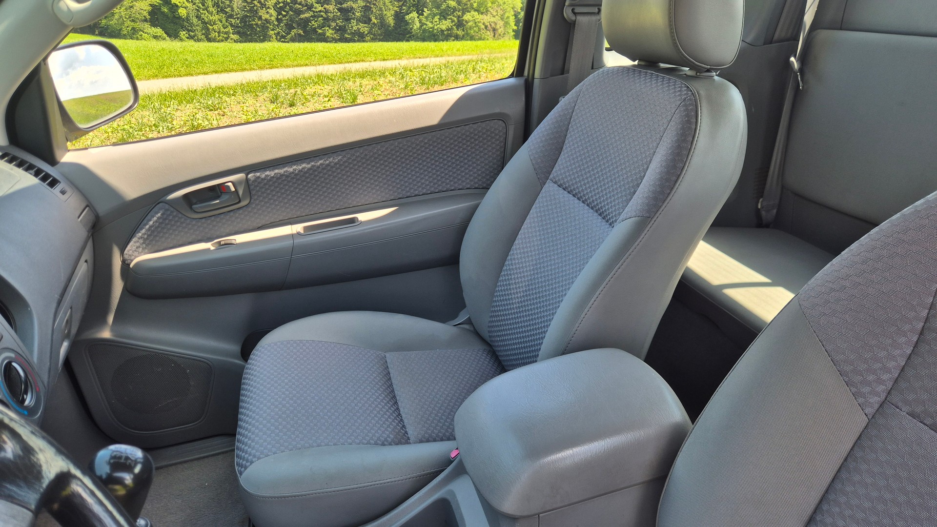 TOYOTA Hilux 4x4 ExtraCab LineaLuna-image-6