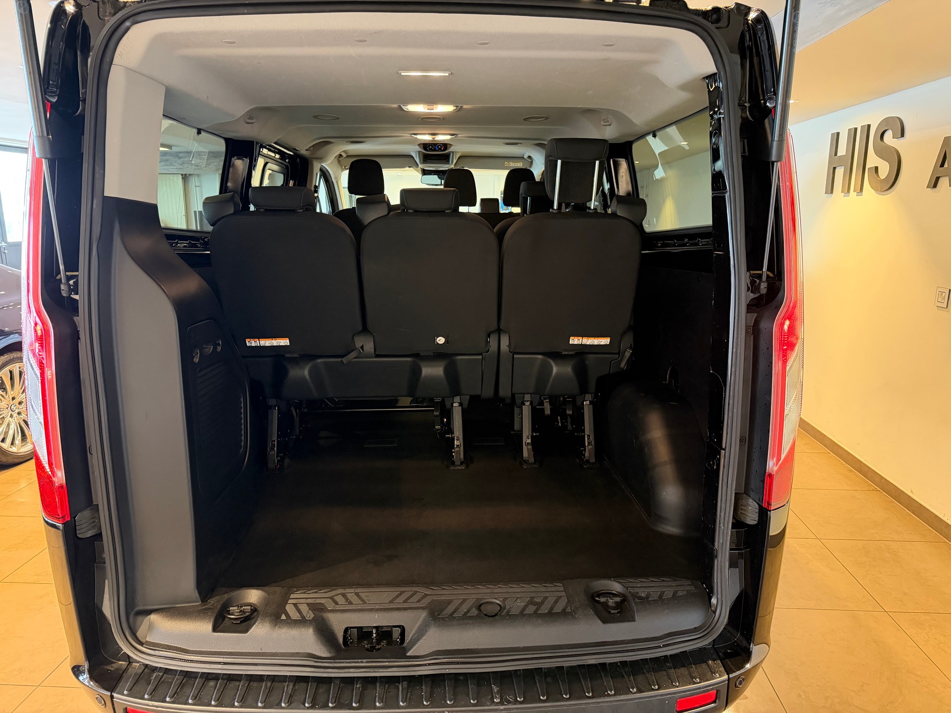 FORD Transit Custombi 320 L2 2.0 TDCi 130 Trend-image-4