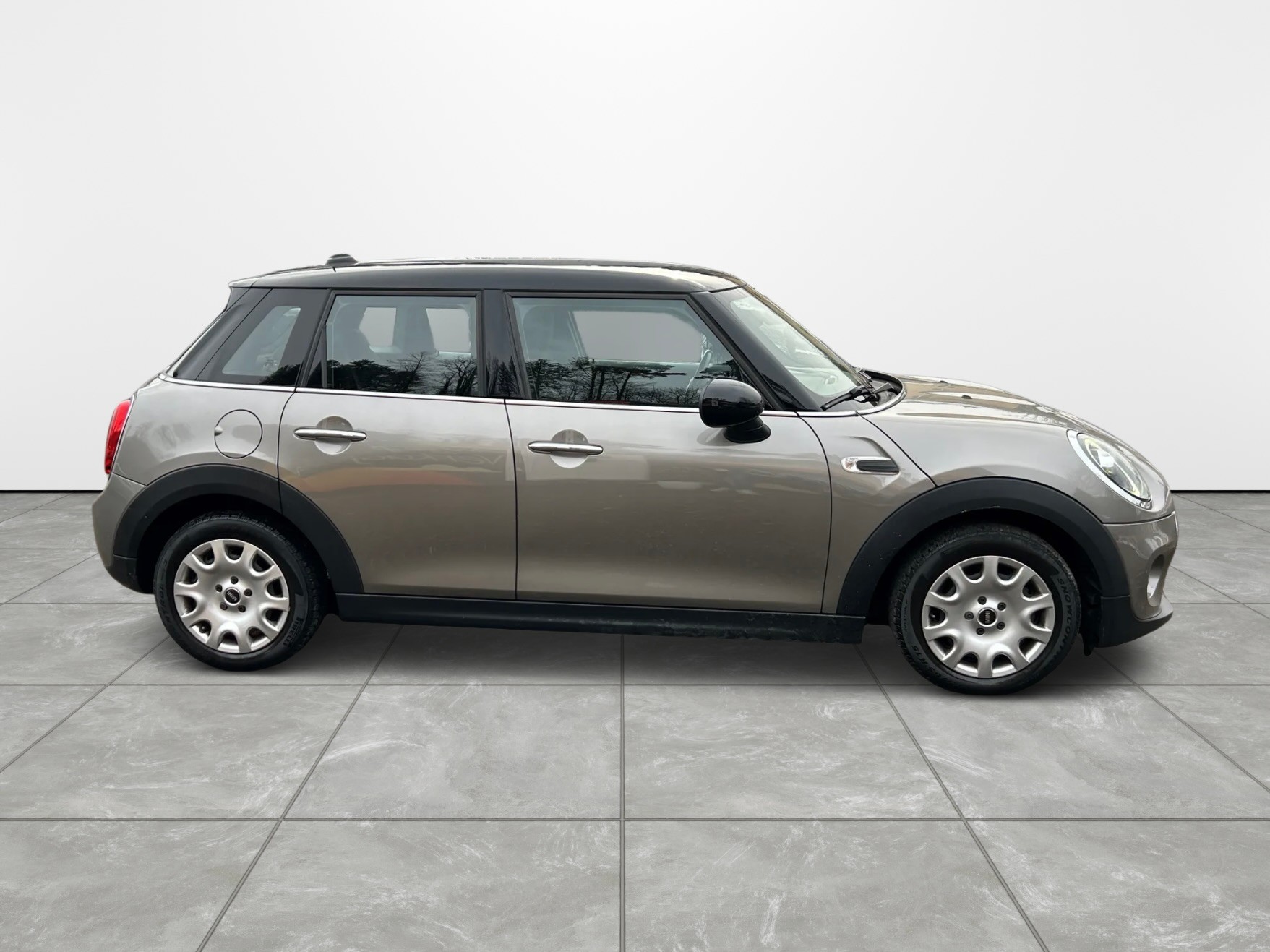 MINI Cooper Steptronic DKG-image-8