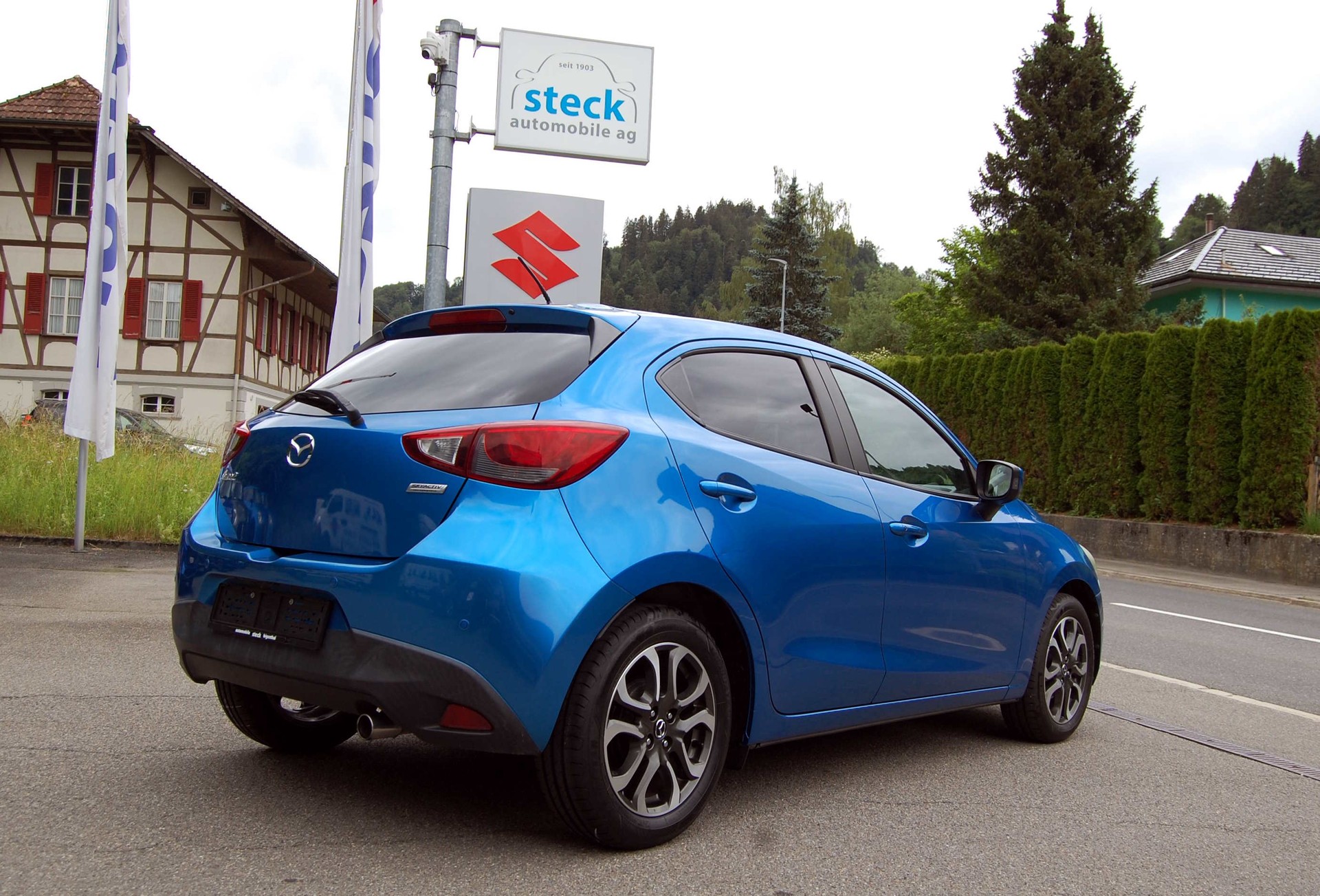 MAZDA 2 1.5i 16V Skyactiv-G Revolution-image-4